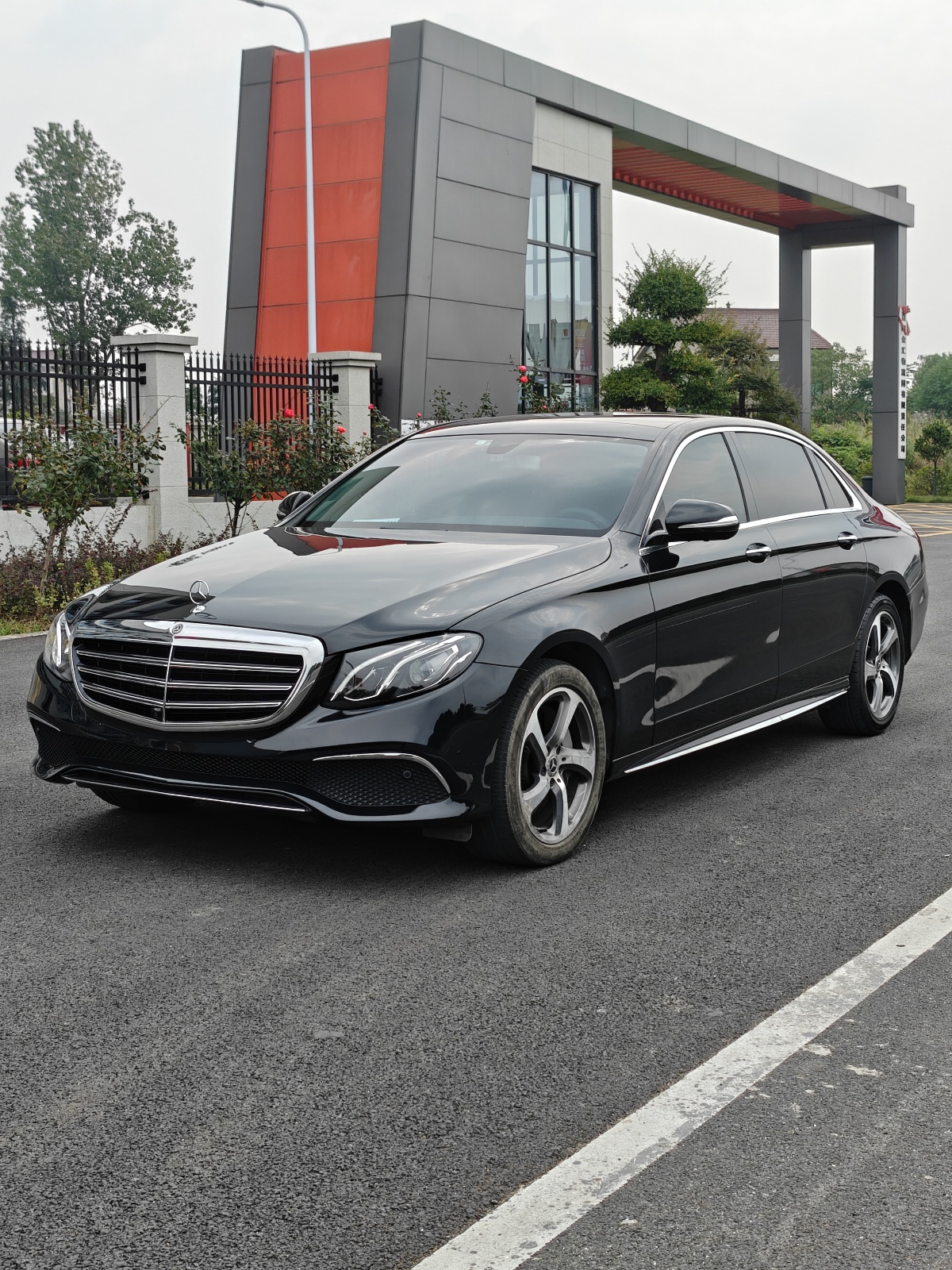 MY2019 Mercedes Benz E Class E 300 L Sport Luxury
