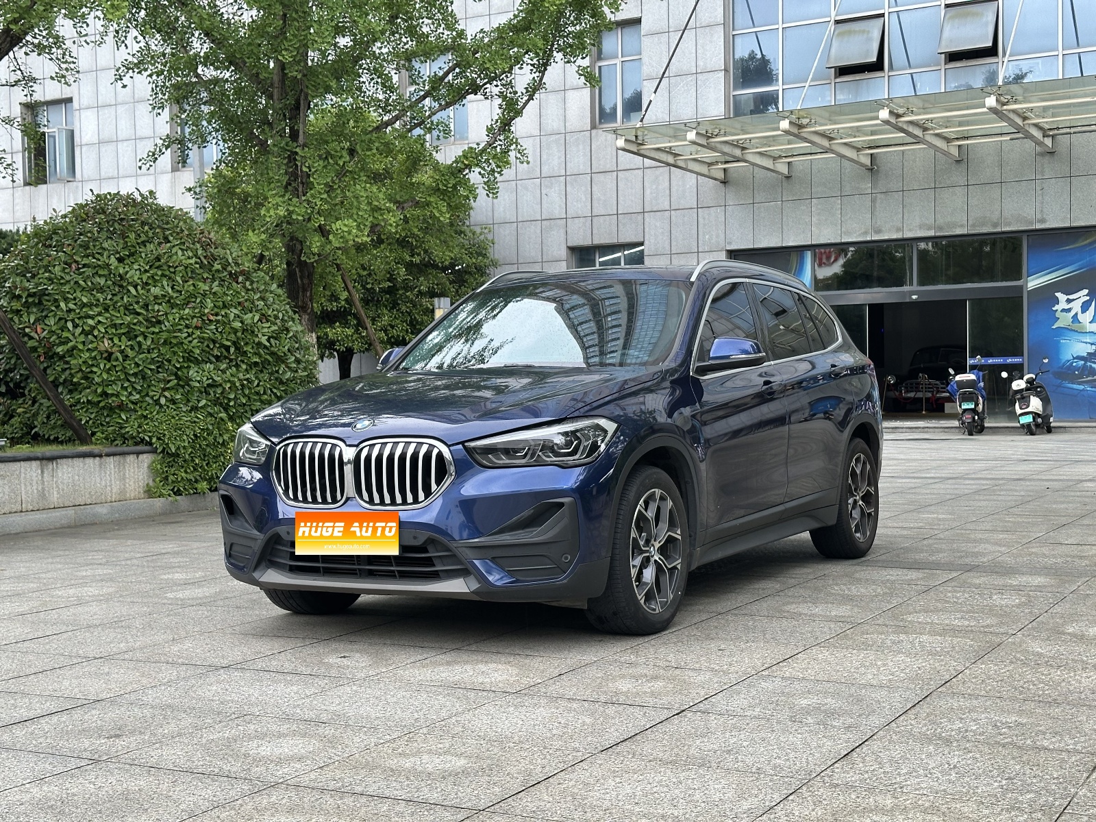 MY2020 BMW X1 sDrive25Li Lead Version 