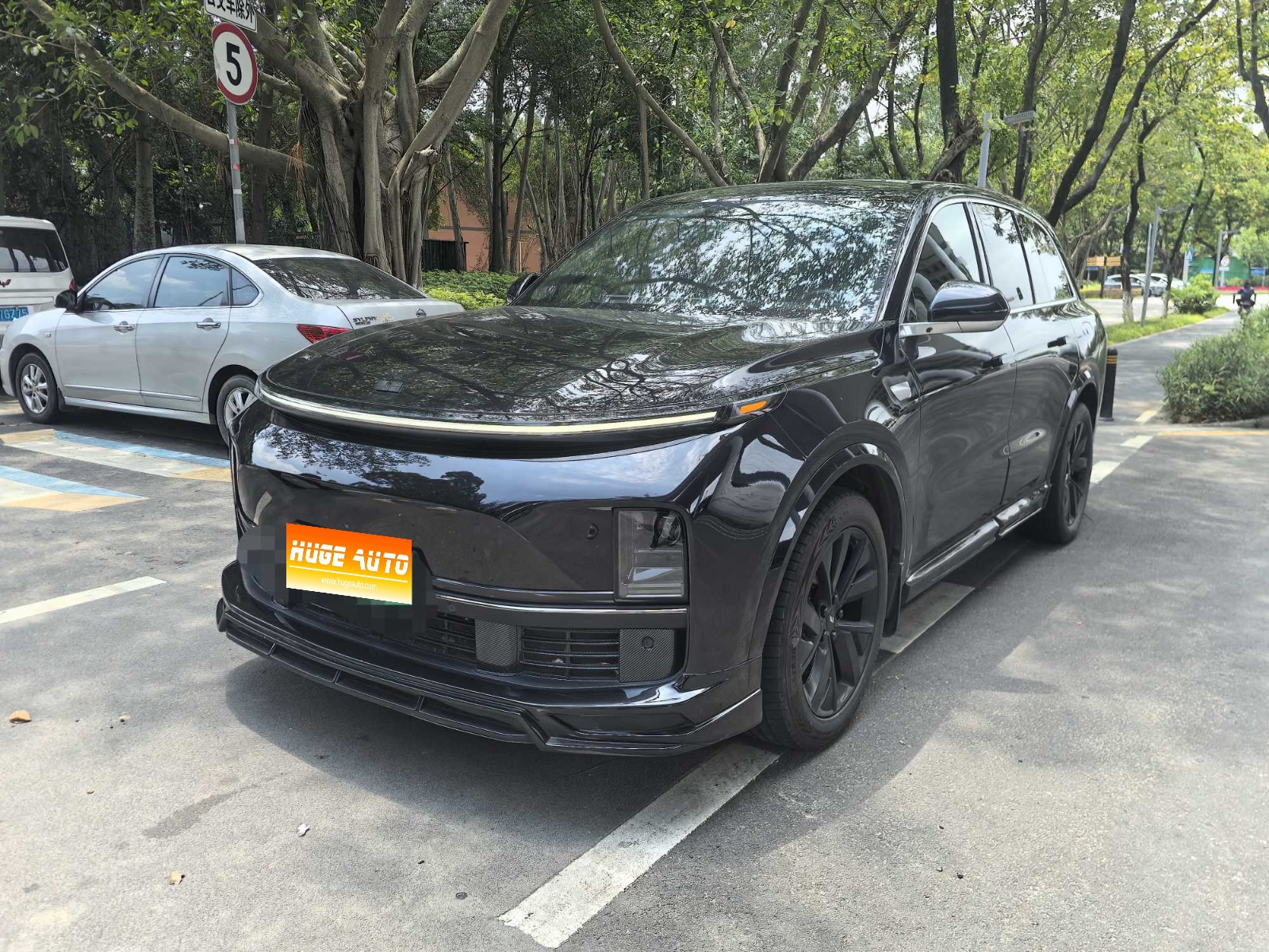MY2023 Li L8 Air