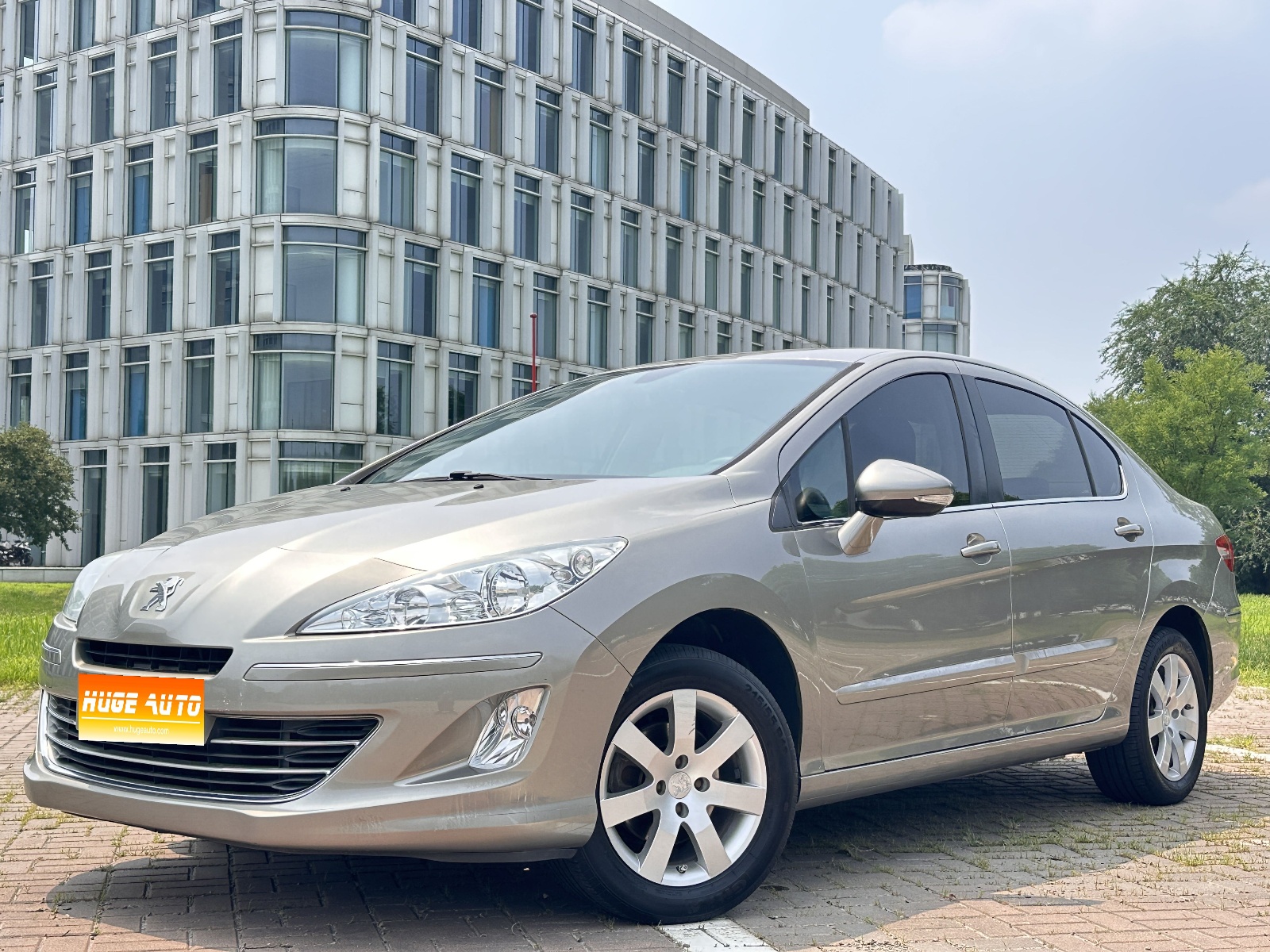 MY2013 Peugeot 408 1.6L MT Comfort 