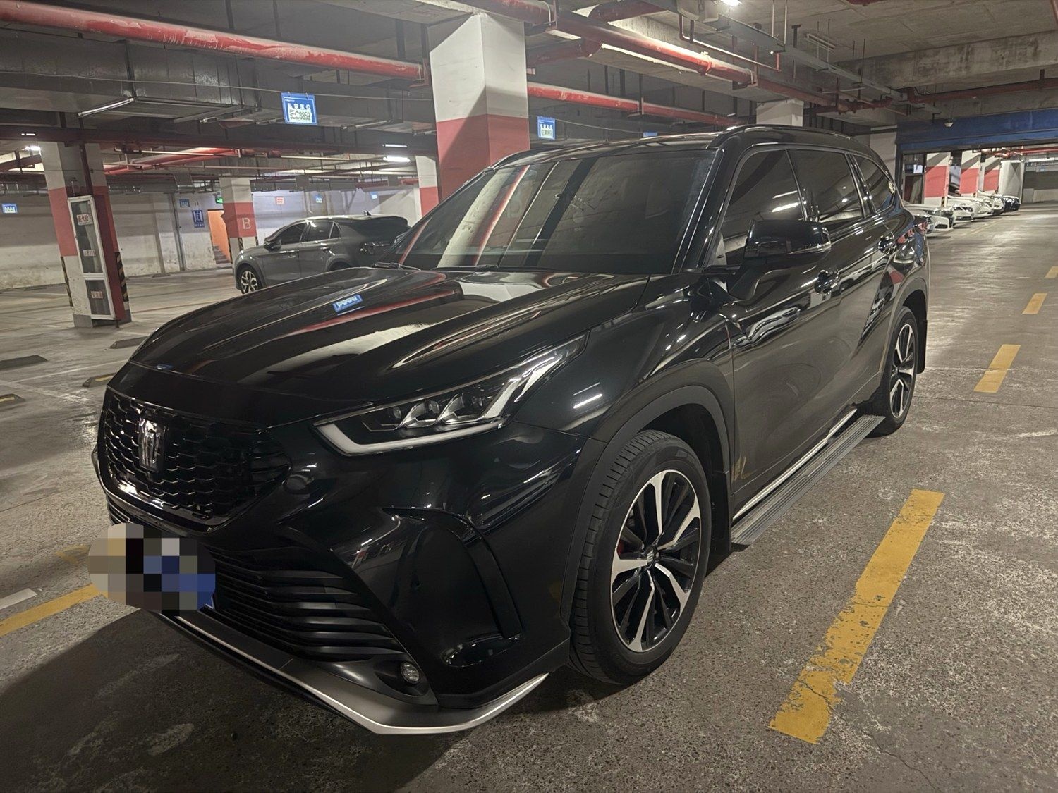 MY2022 CROWN KLUGER 2.0T 4WD Glare Version