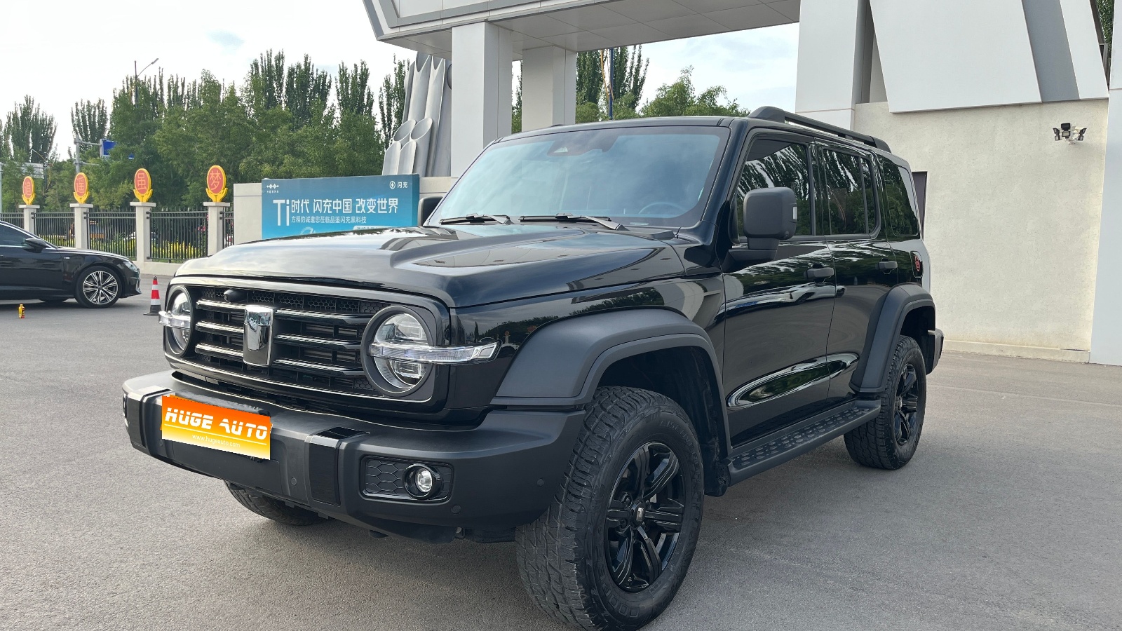 MY2025 TANK 300 2.4T Diesel