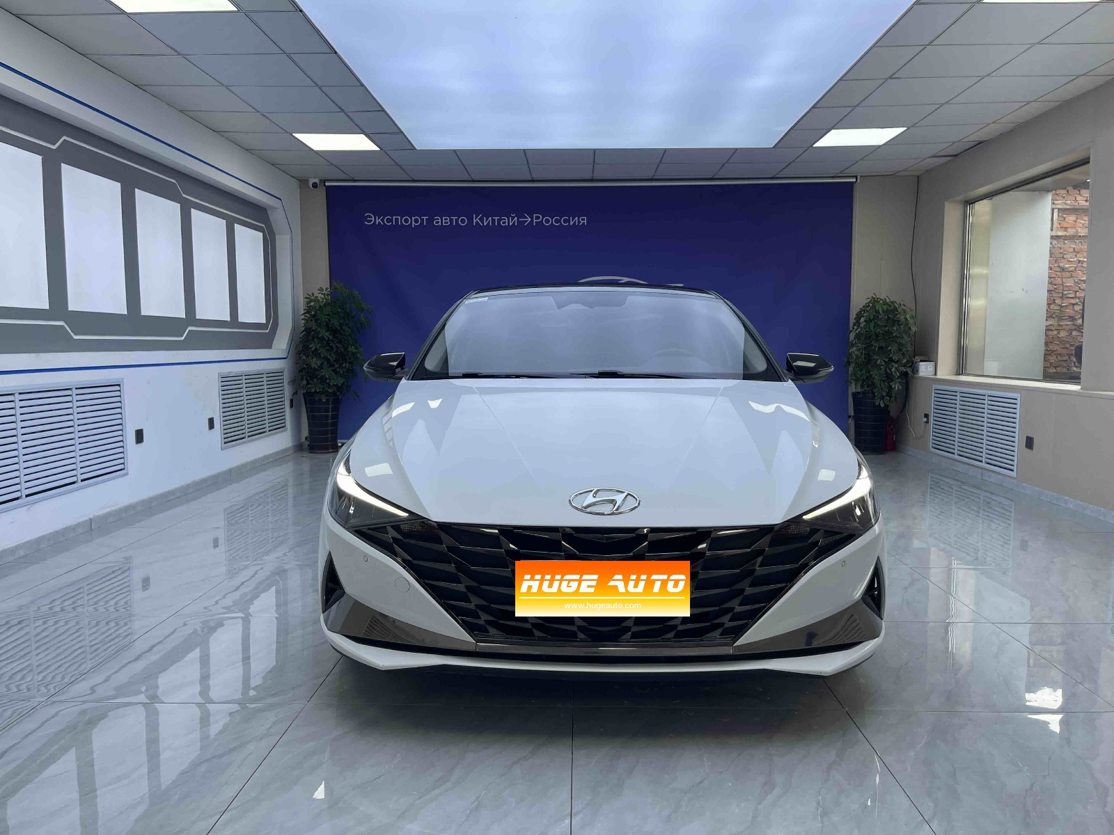 2022款 伊兰特 1.5L CVT LUX尊贵版