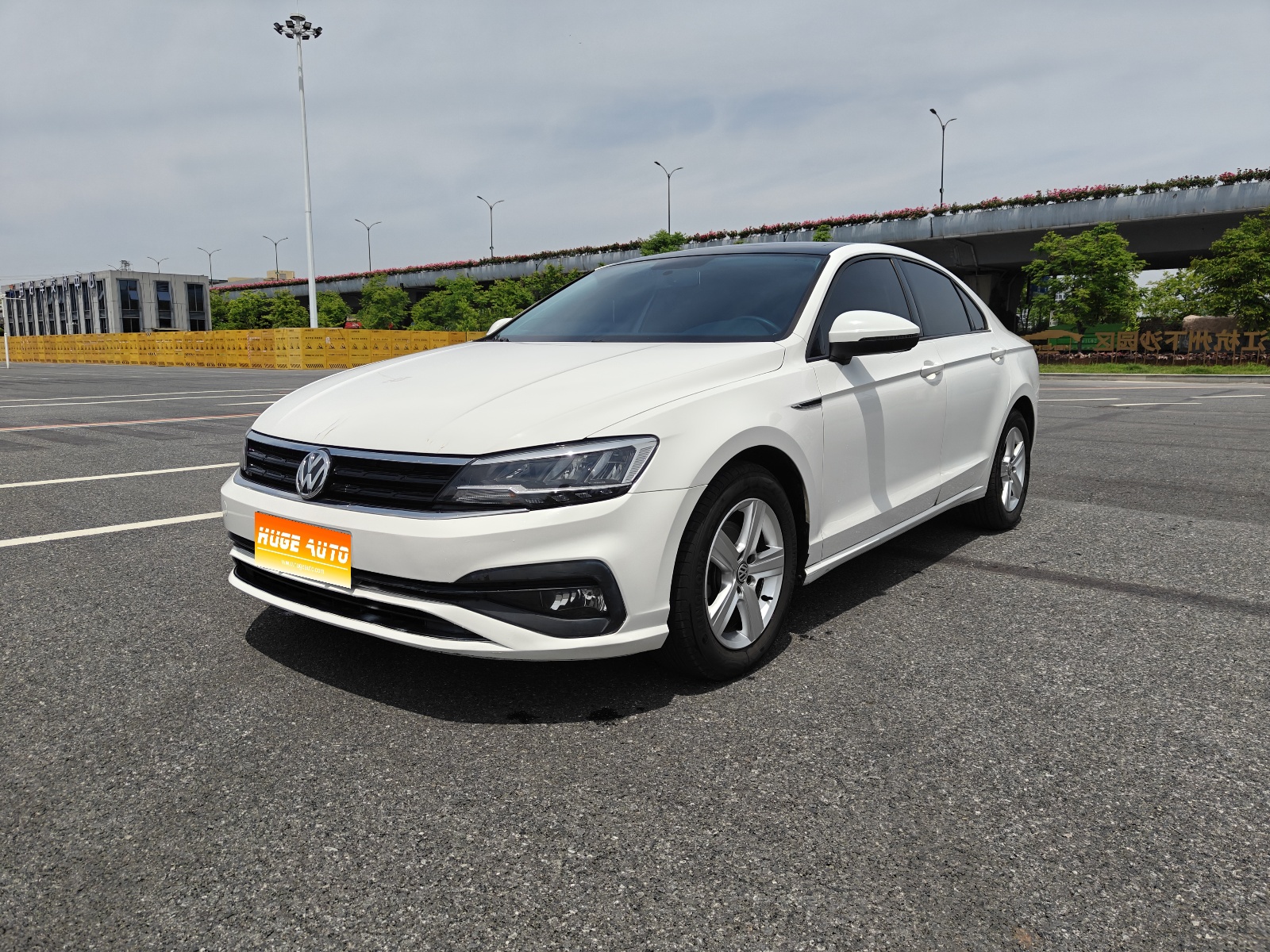 MY2019 Lamando 230TSI DSG Fashion Version National VI