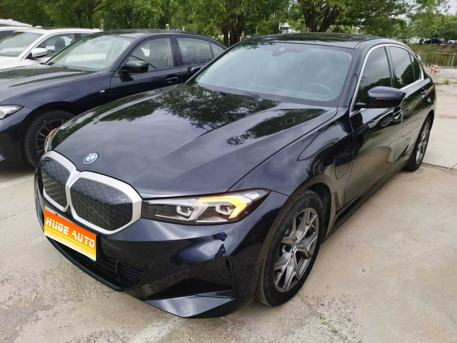 MY2025 BMW i3 eDrive 35 L