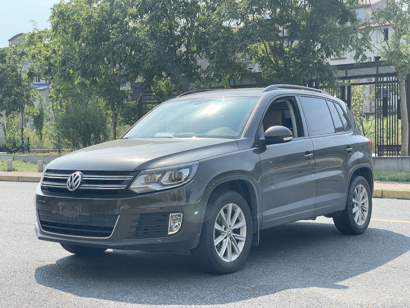 MY2015 Tiguan 1.8TSI AT 2WD Comfort Version 