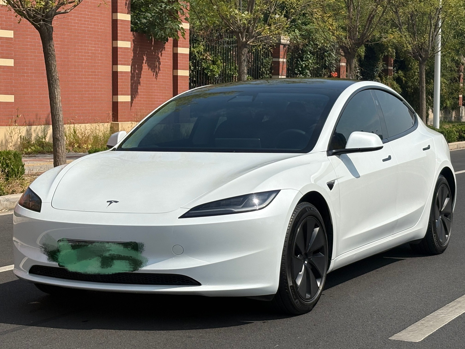 MY2023 Model 3 RWD