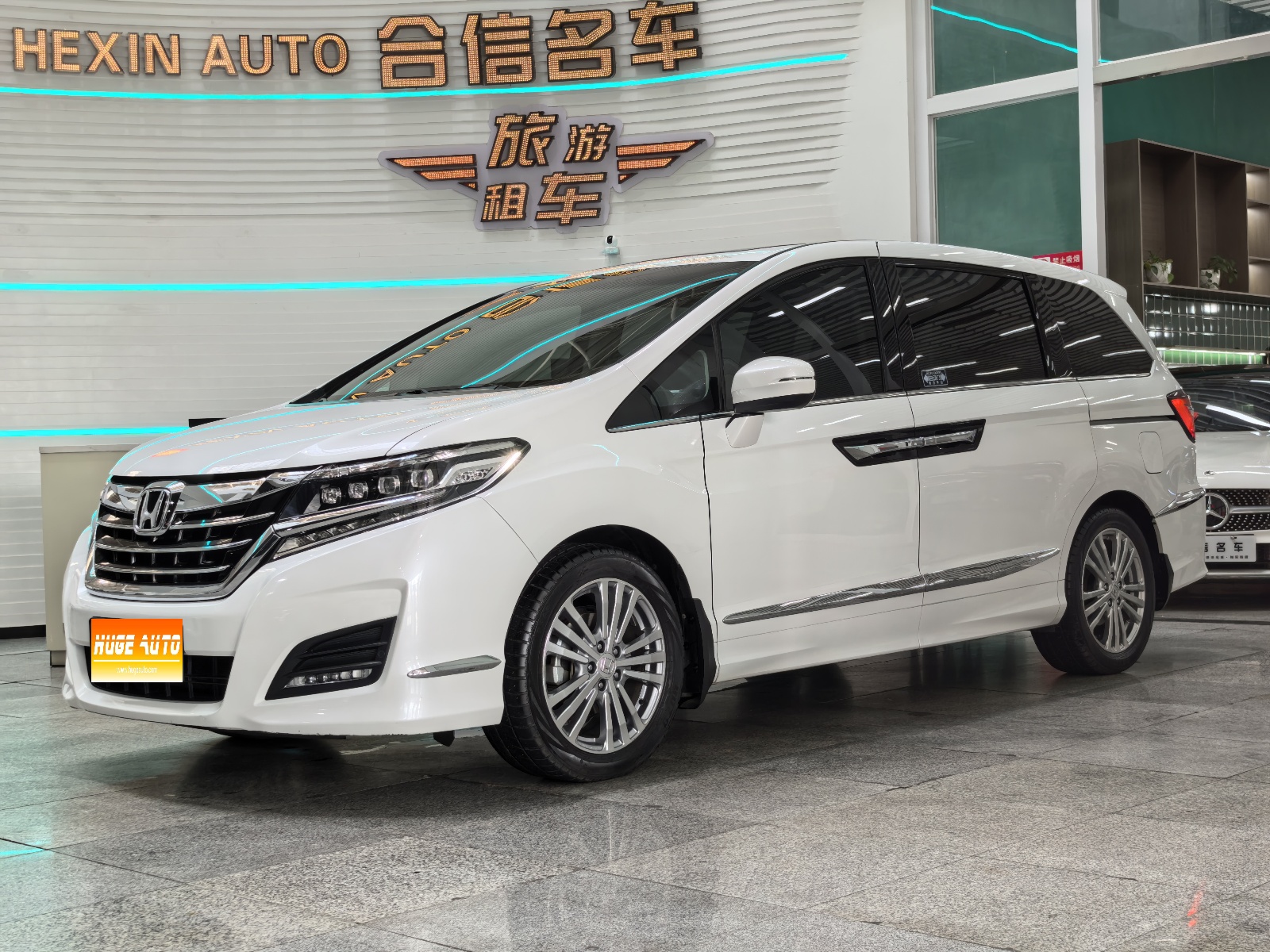 MY2016 Elysion 2.4L Luxury Version 