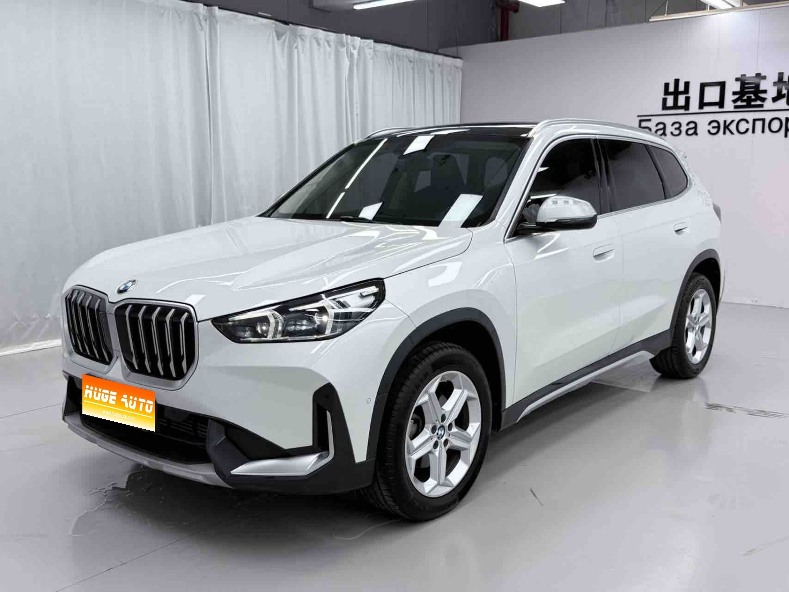 MY2023 BMW X1 sDrive20Li X Design Package
