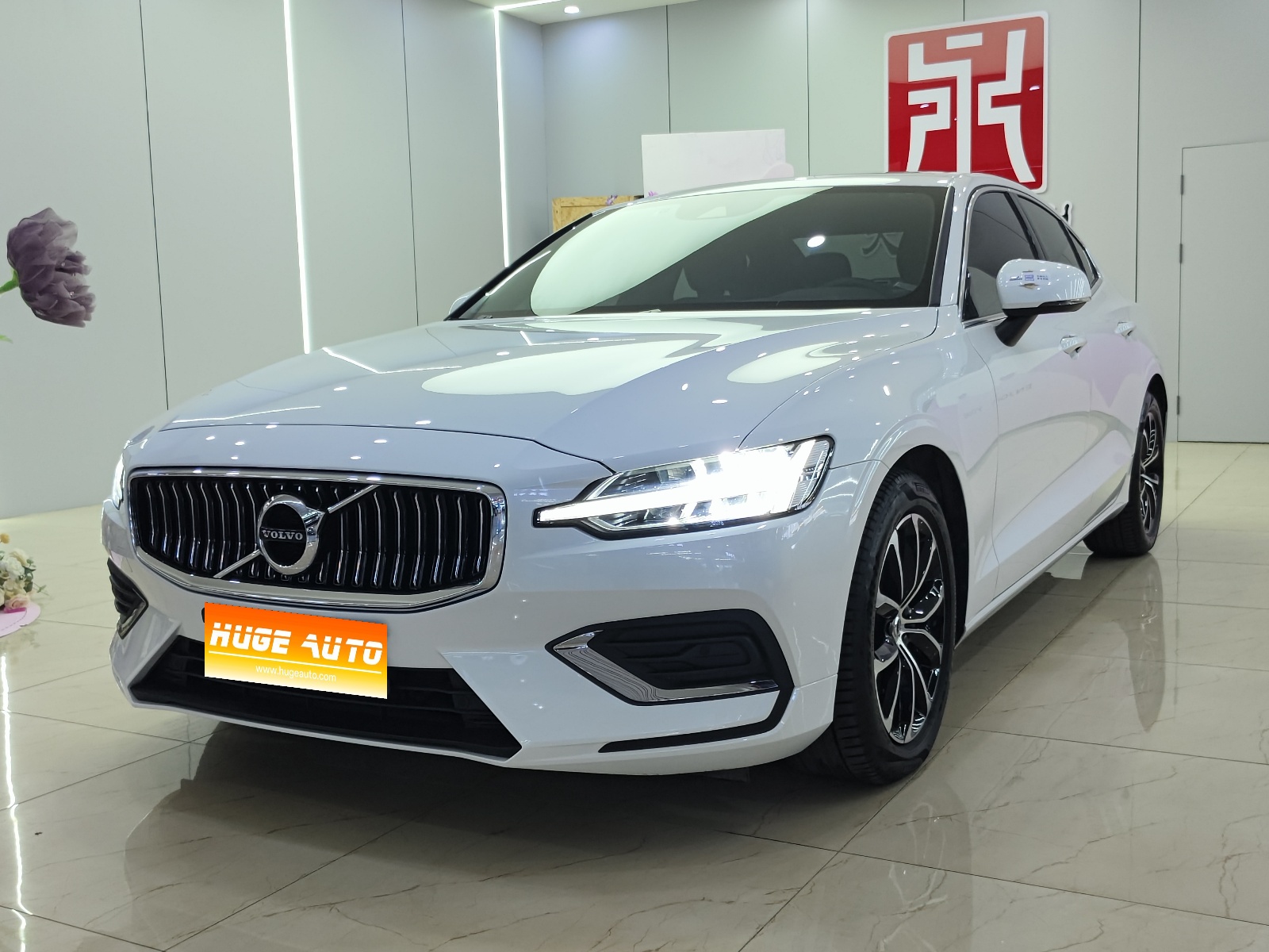 MY2022 Volvo S60 B4 Zhiyi Luxury Version 