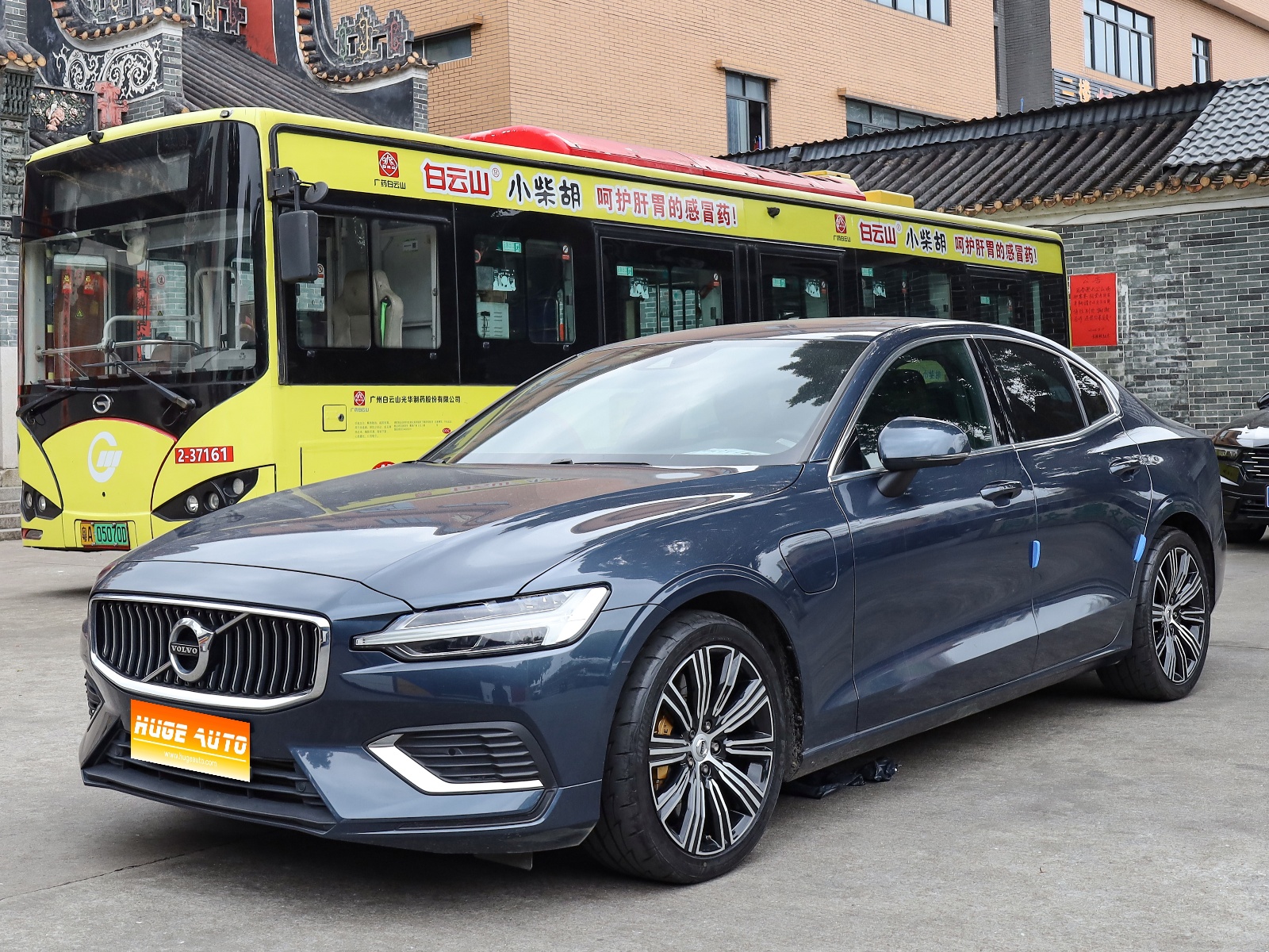 MY2022 Volvo S60 PHEV T8 E Hybrid 4WD Free Luxury Version 