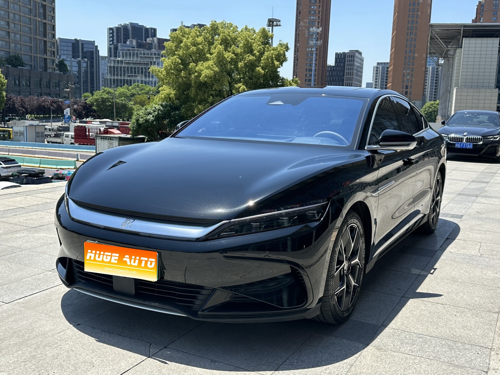 MY2024 HAN EV Honor 605KM FWD Distinguished