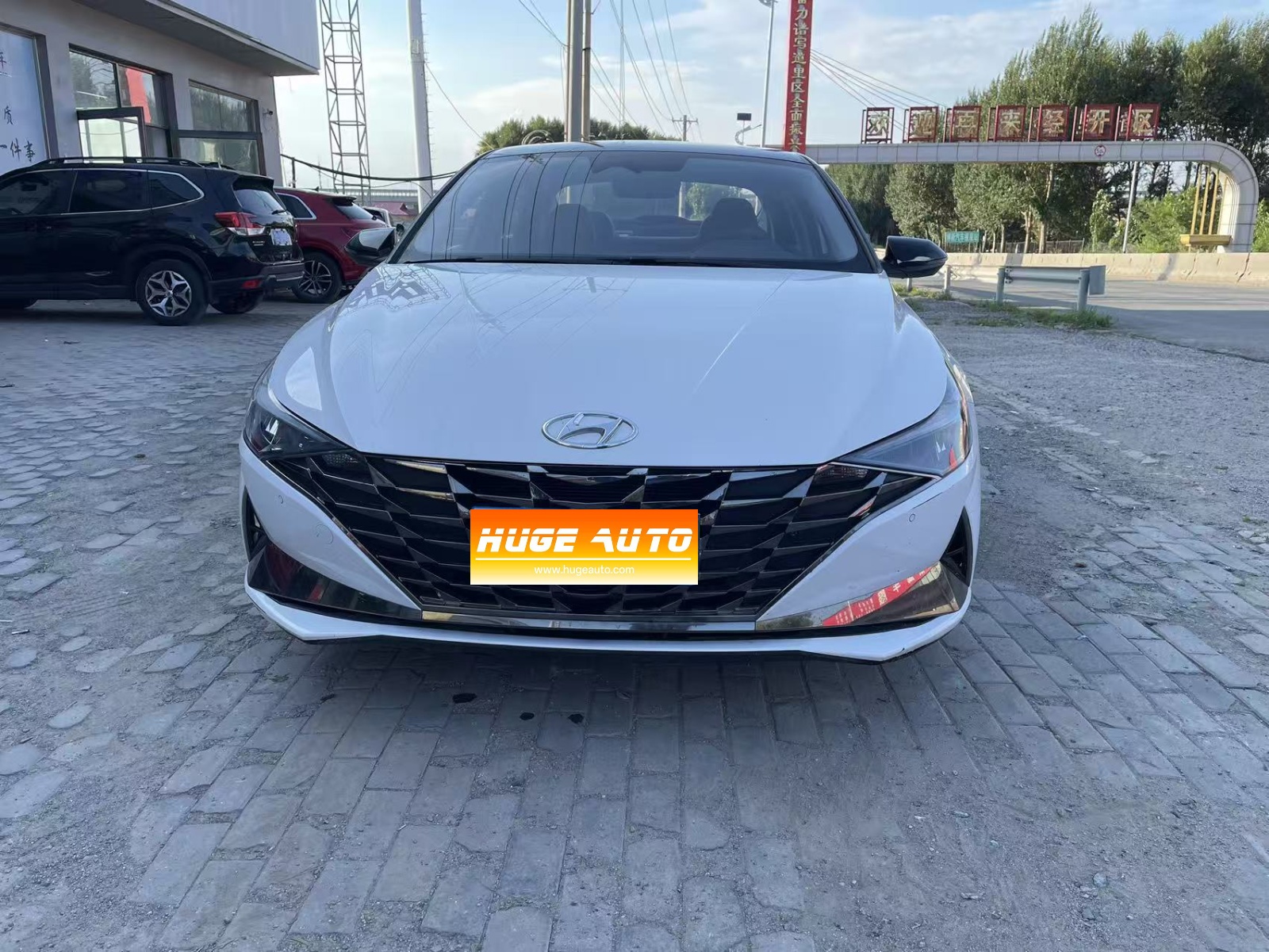MY2022  Elantra (Gen3-4)  1.5L CVT LUX Luxury