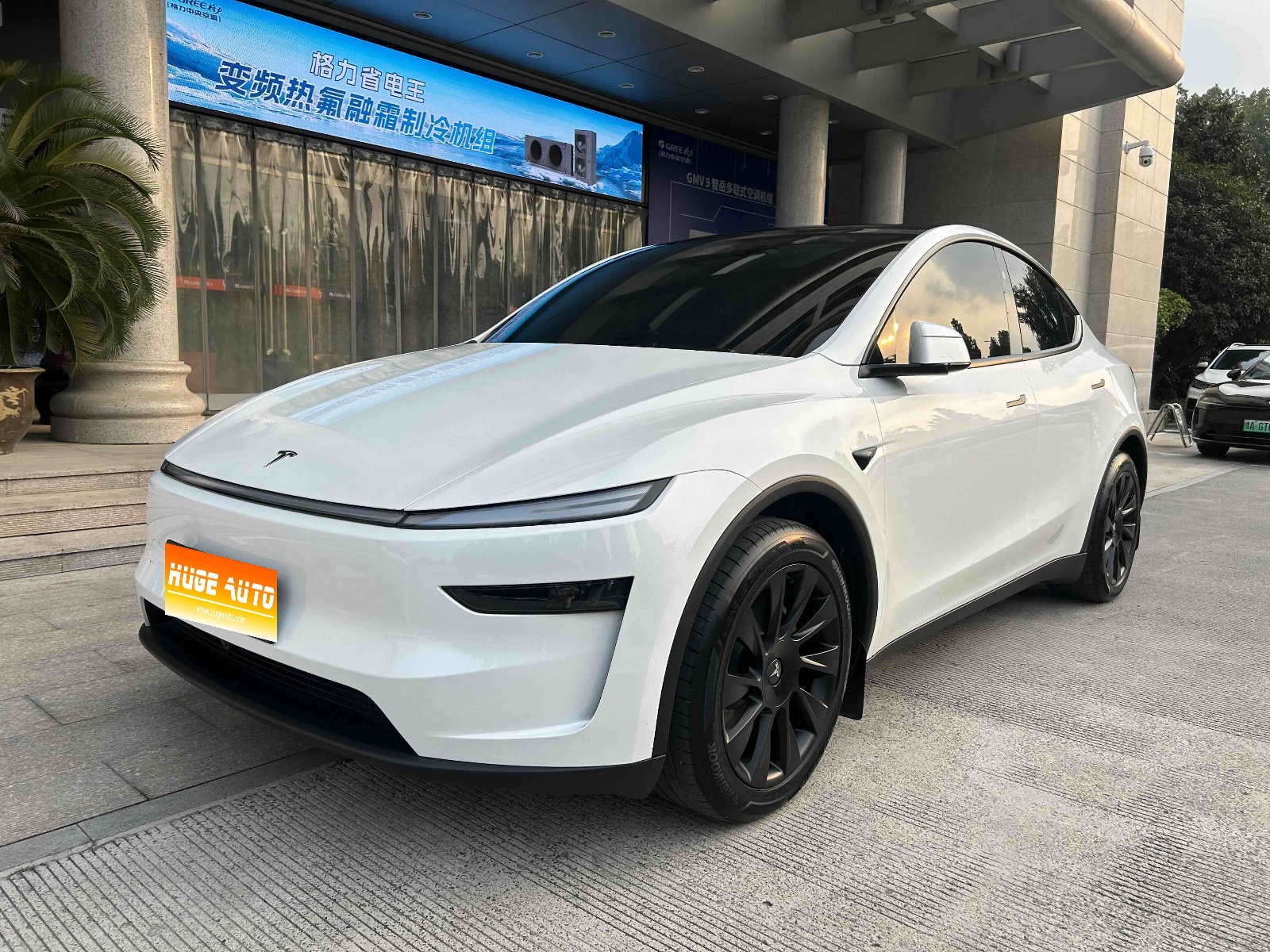MY2025 Model Y Long range AWD