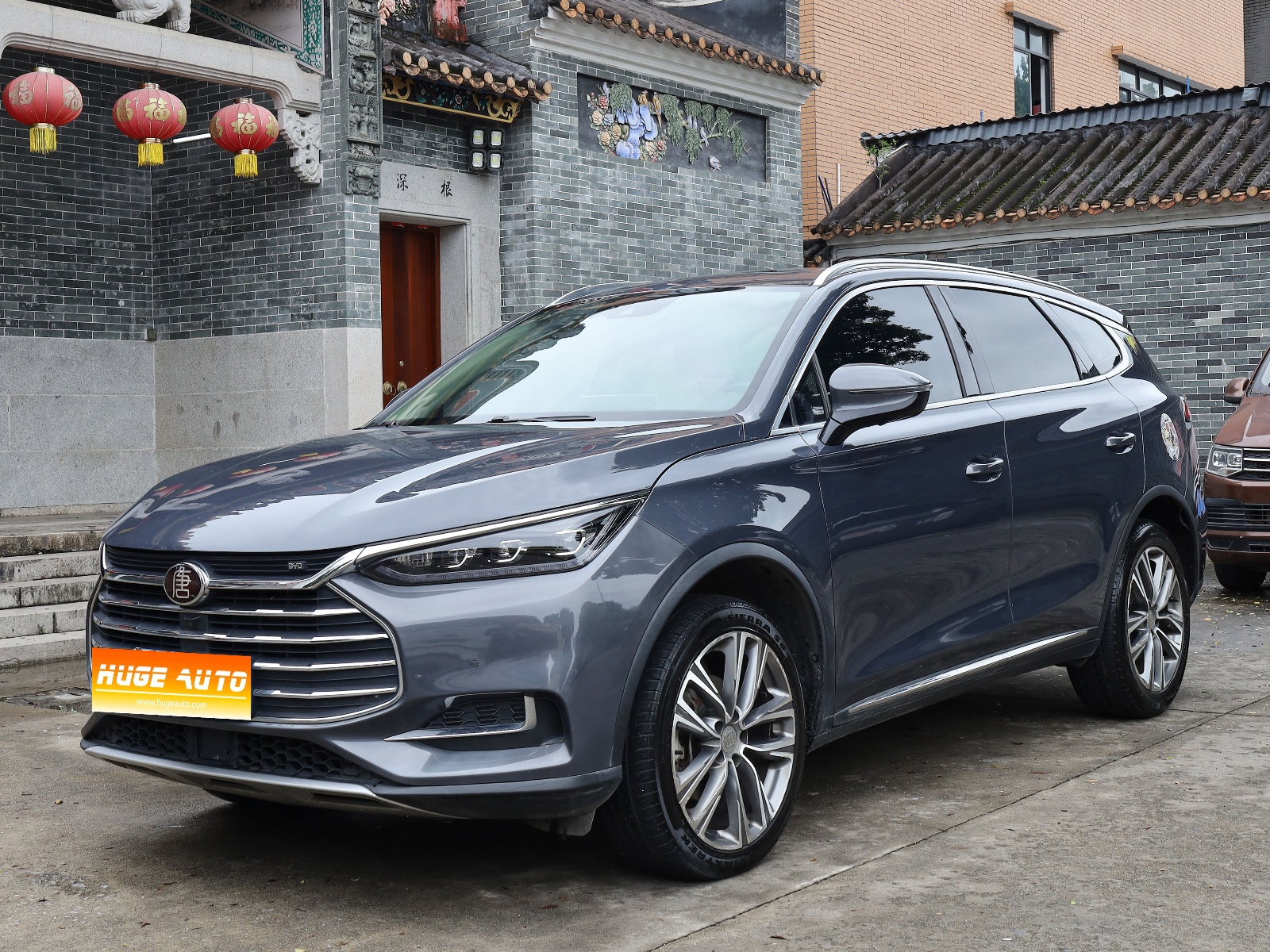 2019款 唐 2.0T 自动智联尊荣型 7座 国VI