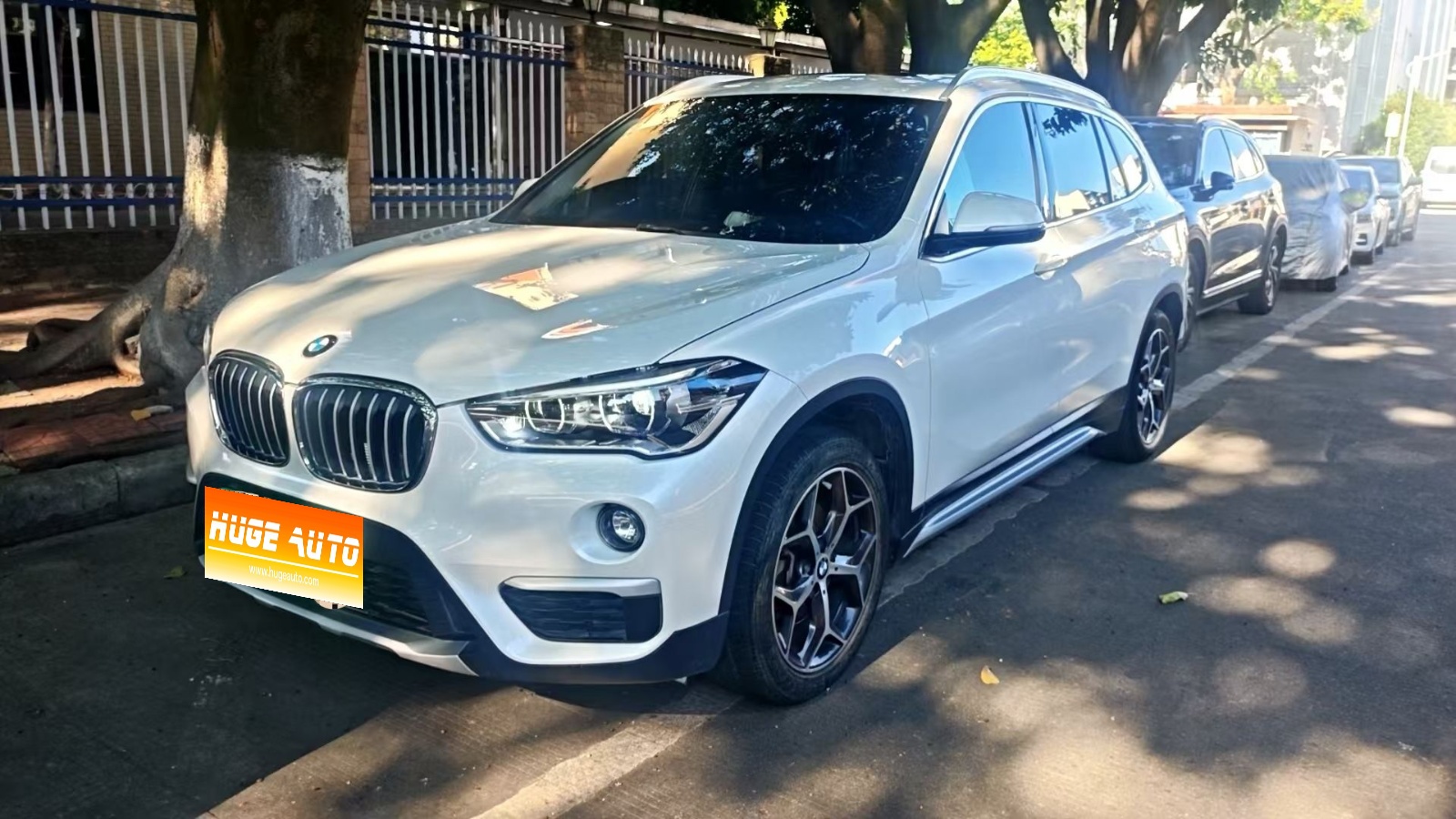 MY2019 BMW X1 sDrive18Li Exclusive Version 