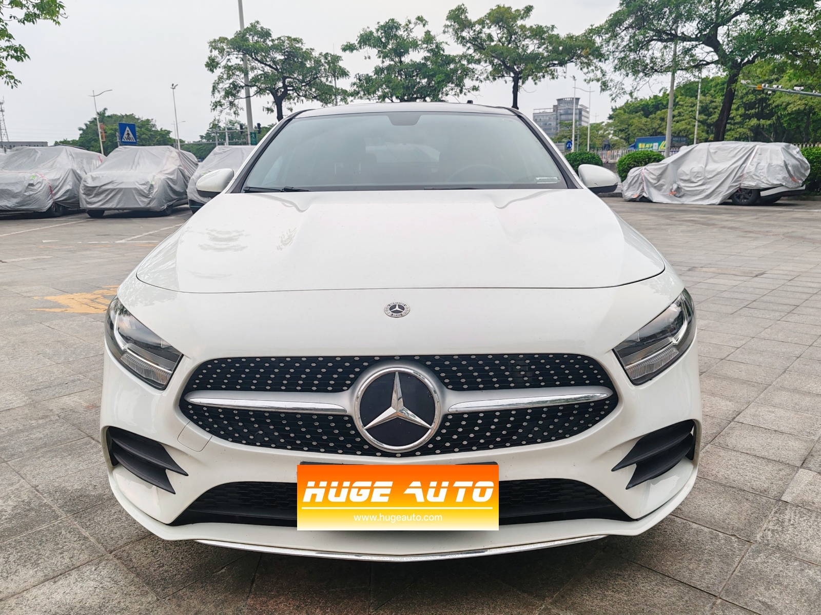 2020款 奔驰A级 改款 A 180 L 运动轿车