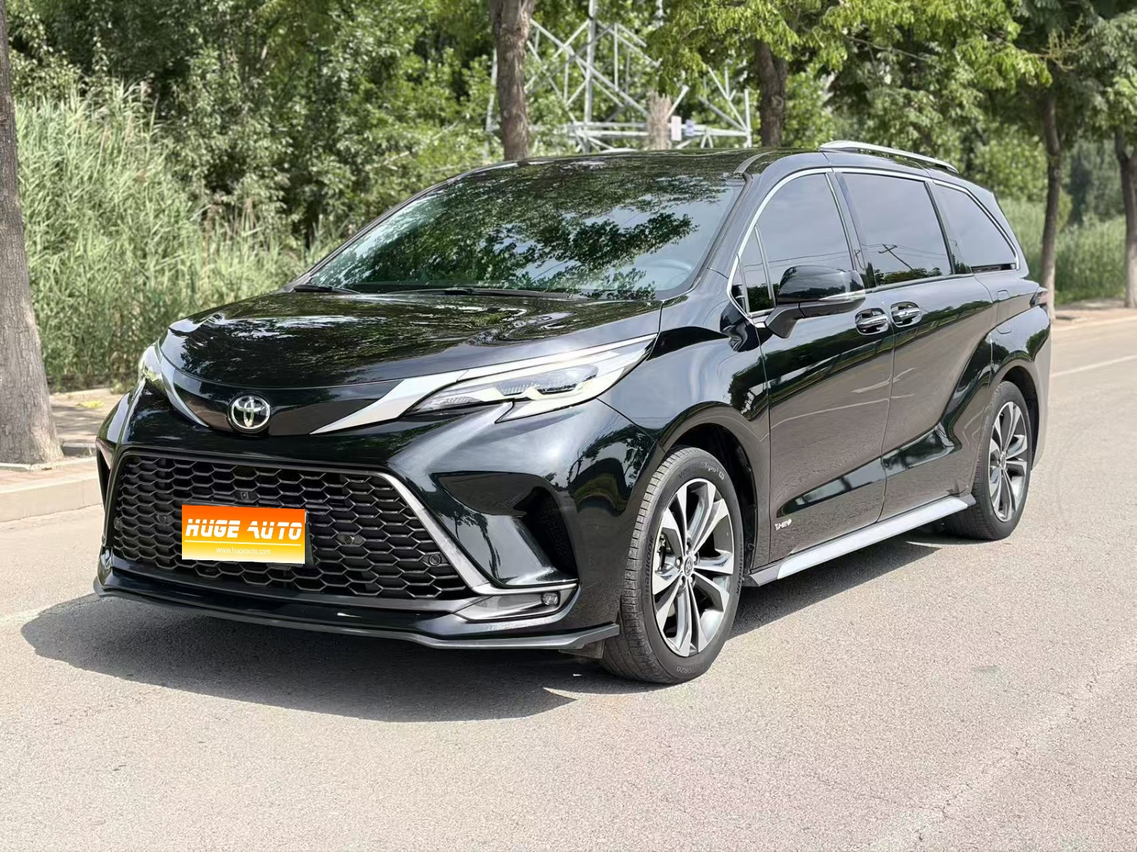 2024款 格瑞维亚 2.5L混动 尊贵PLUS版