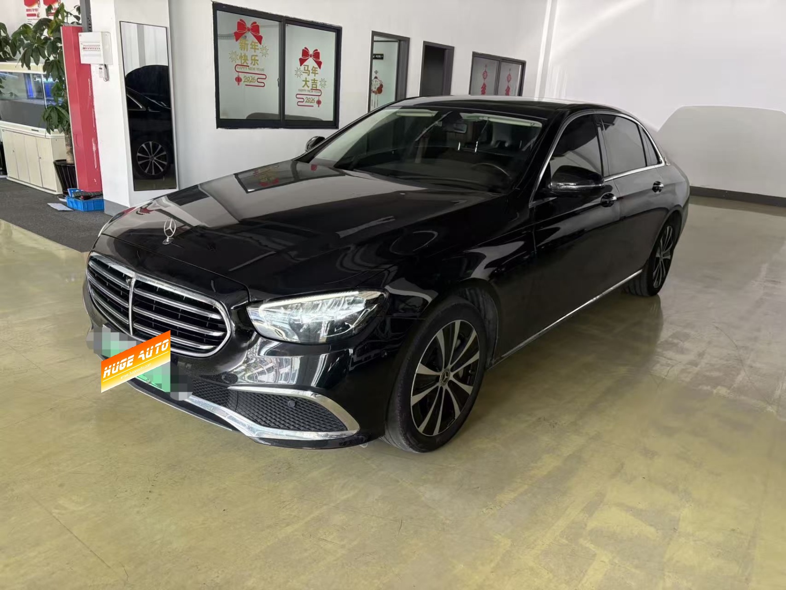 2023款 奔驰E级新能源 E 350 e L 插电式混合动力轿车