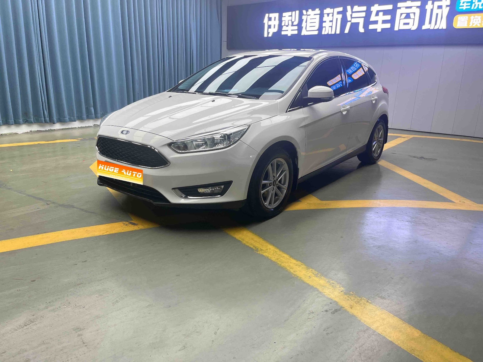 MY2017 Focus Hatchback 1.6L AT Comfort Zhixing Version