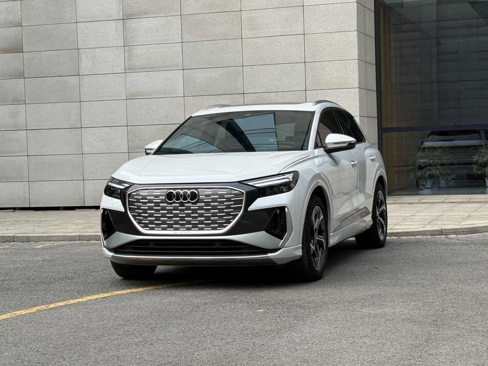 MY2023 AUDI Q4 e-tron 40 e-tron Jing Version