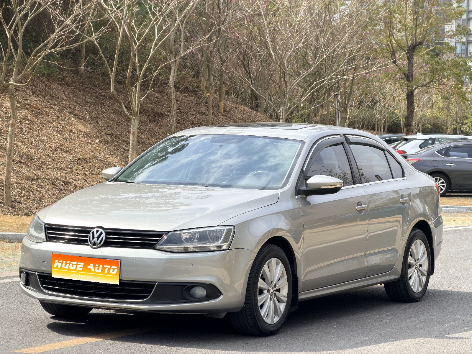MY2014 Sagitar Facelift 1.4TSI AT Luxury 