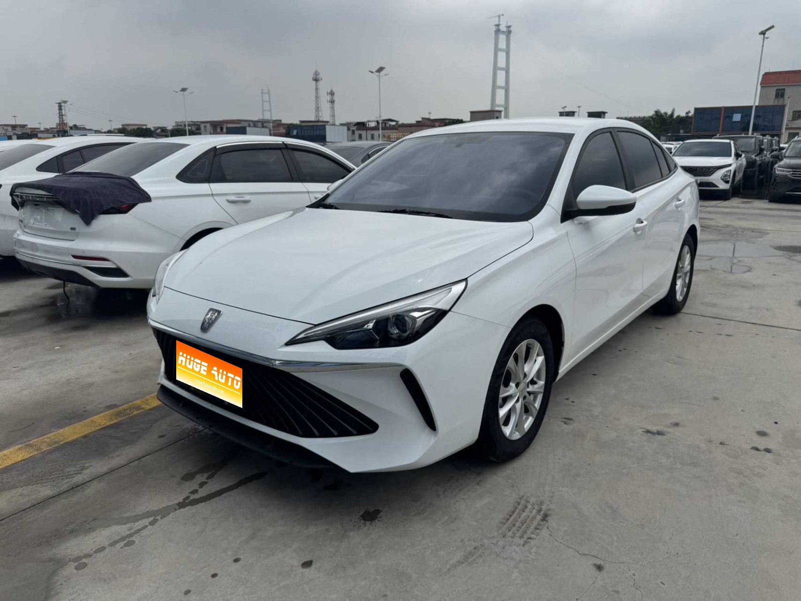 MY2023 ROEWE i5 1.5L MT Enjoy Version