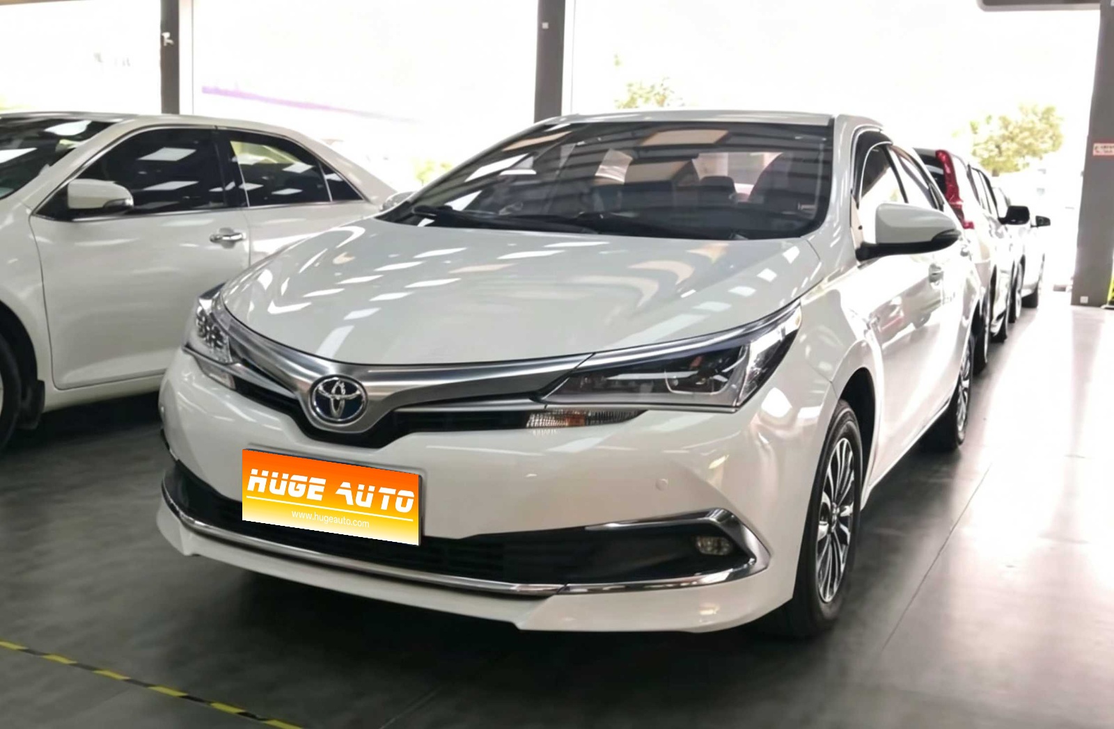 MY2017  Corolla   Facelift Hybrid 1.8L E-CVT Elite