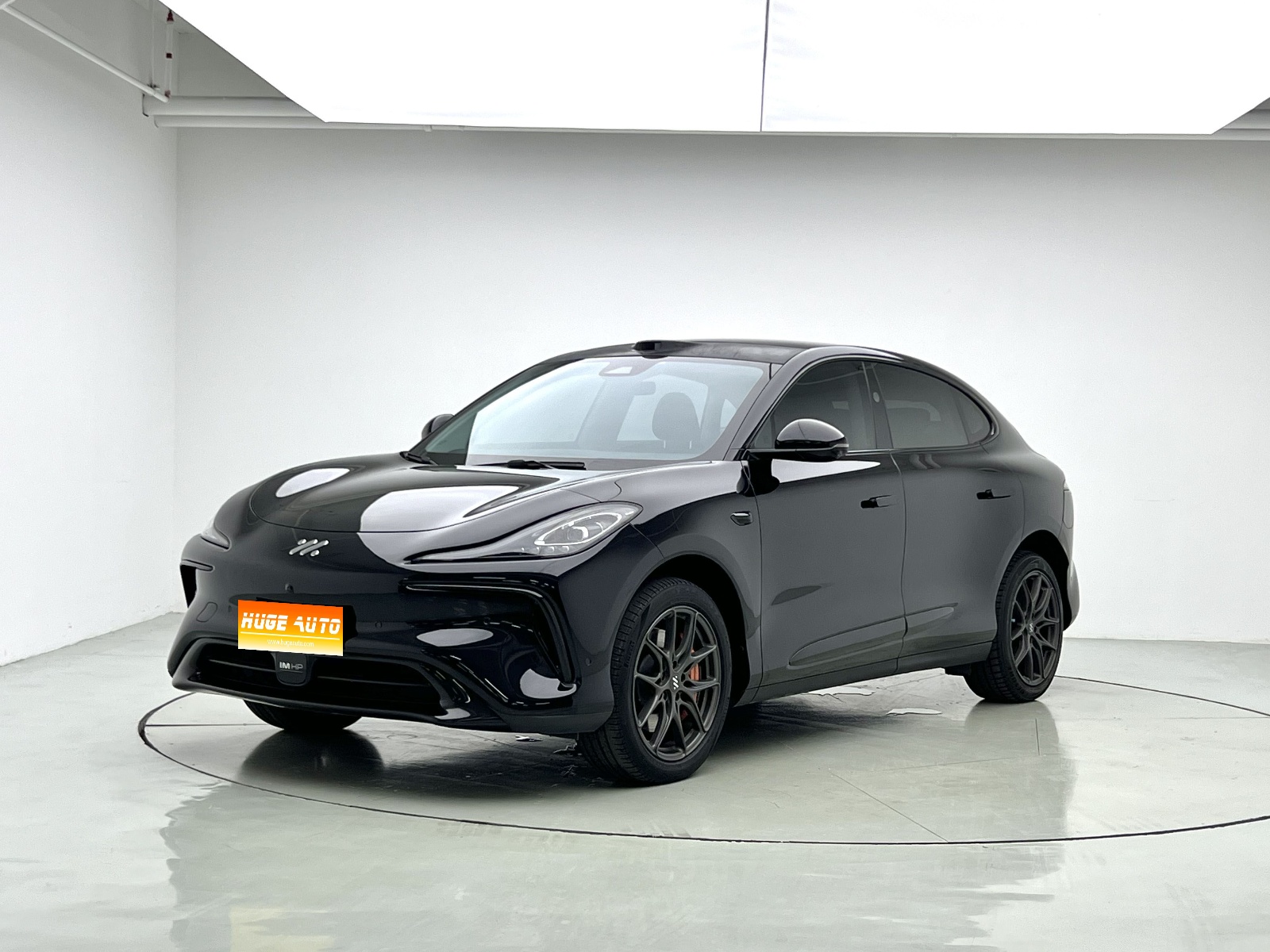 MY2023 IM LS6 Max Standard Version