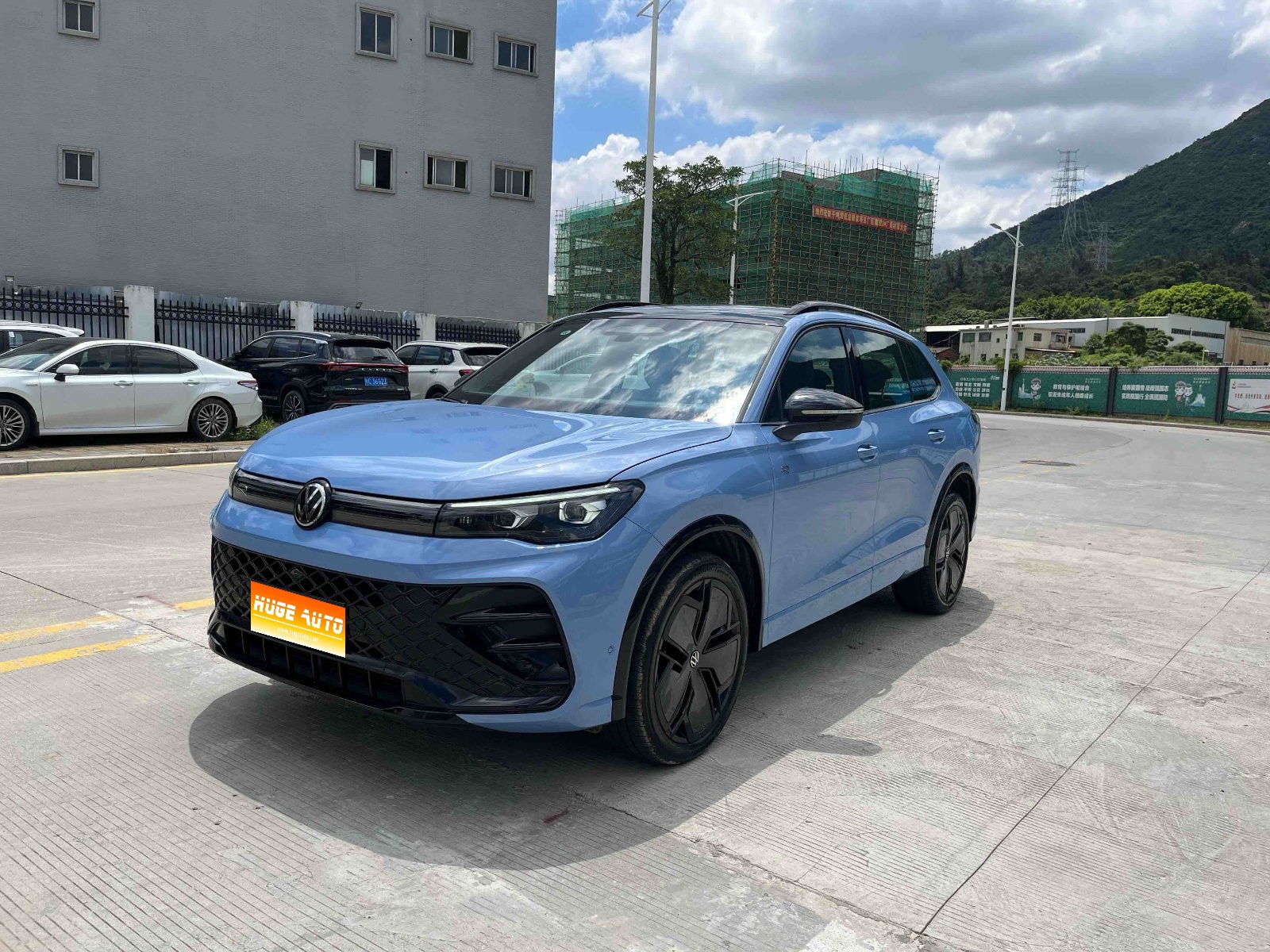MY2024 Tiguan L PRO 380TSI 4WD R-Line Lead