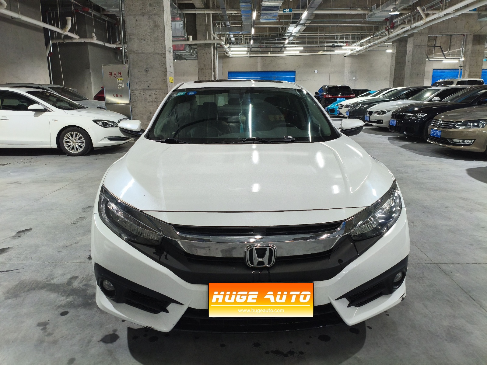 2016款 思域 220TURBO 自动尊贵版