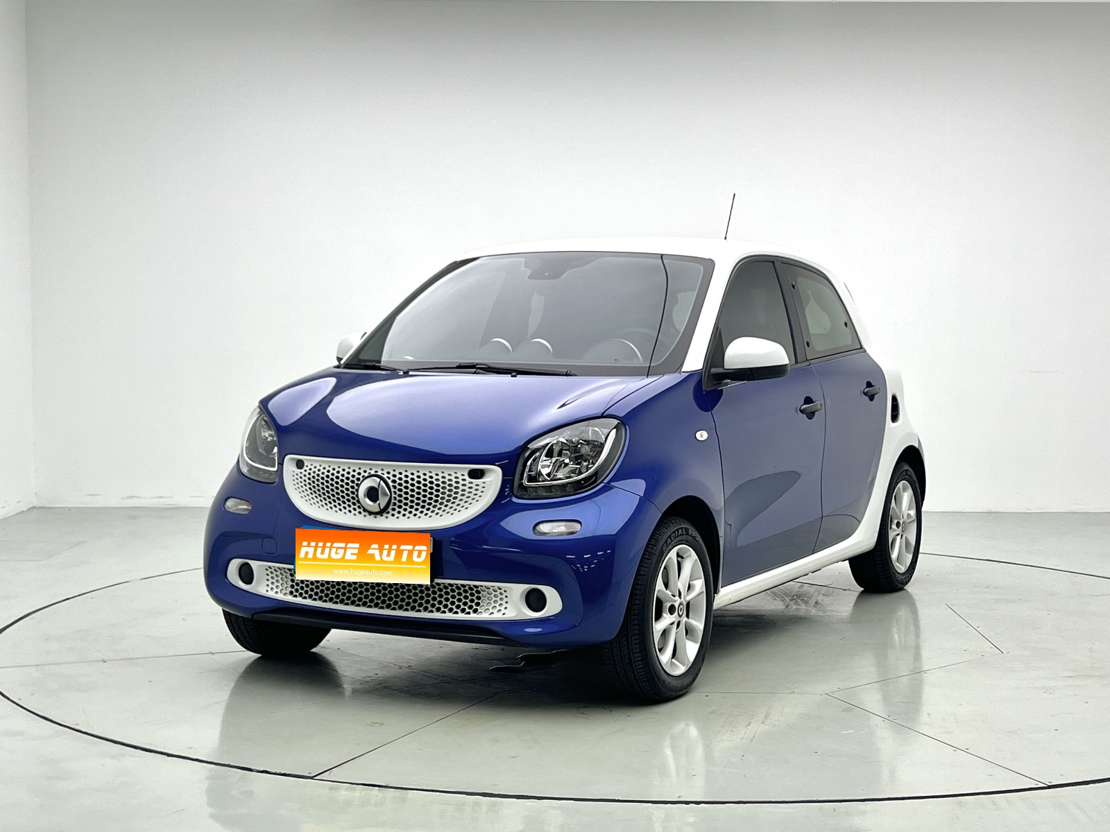MY2018 smart forfour 1.0L 52kW Smart Version