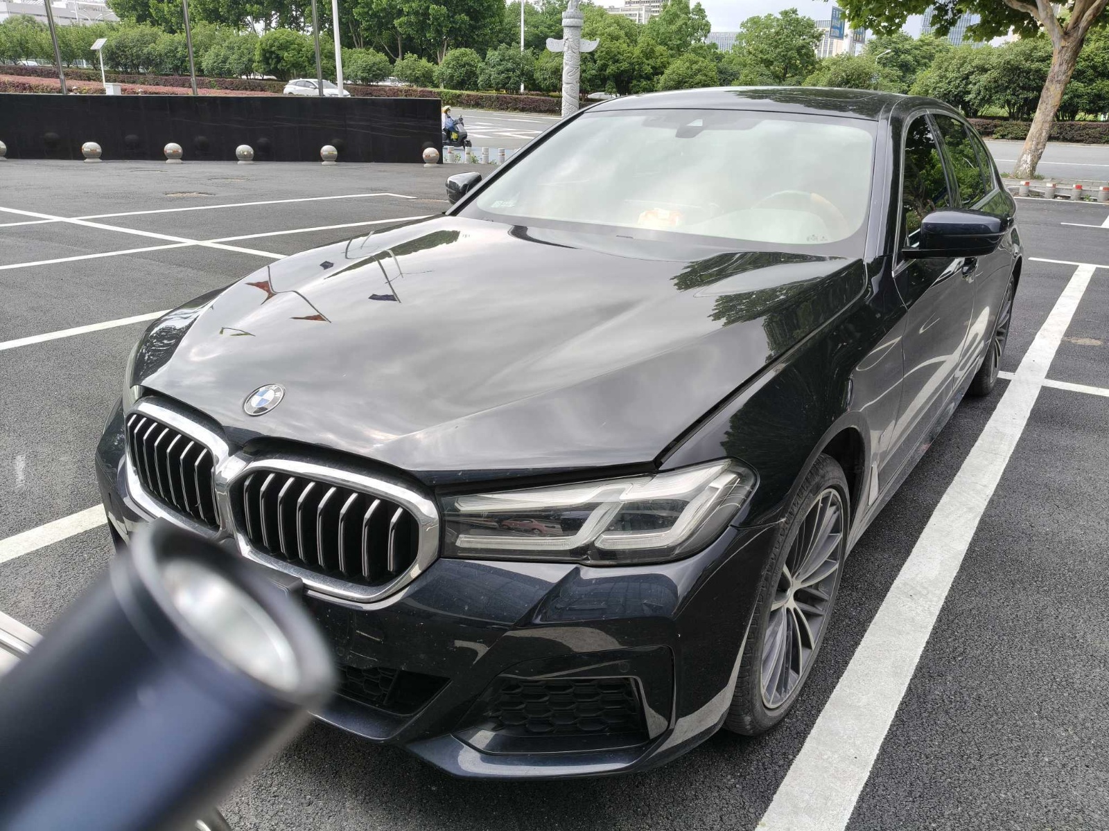 MY2023 BMW 5 Series 530Li Lead Version M Sport Kit 