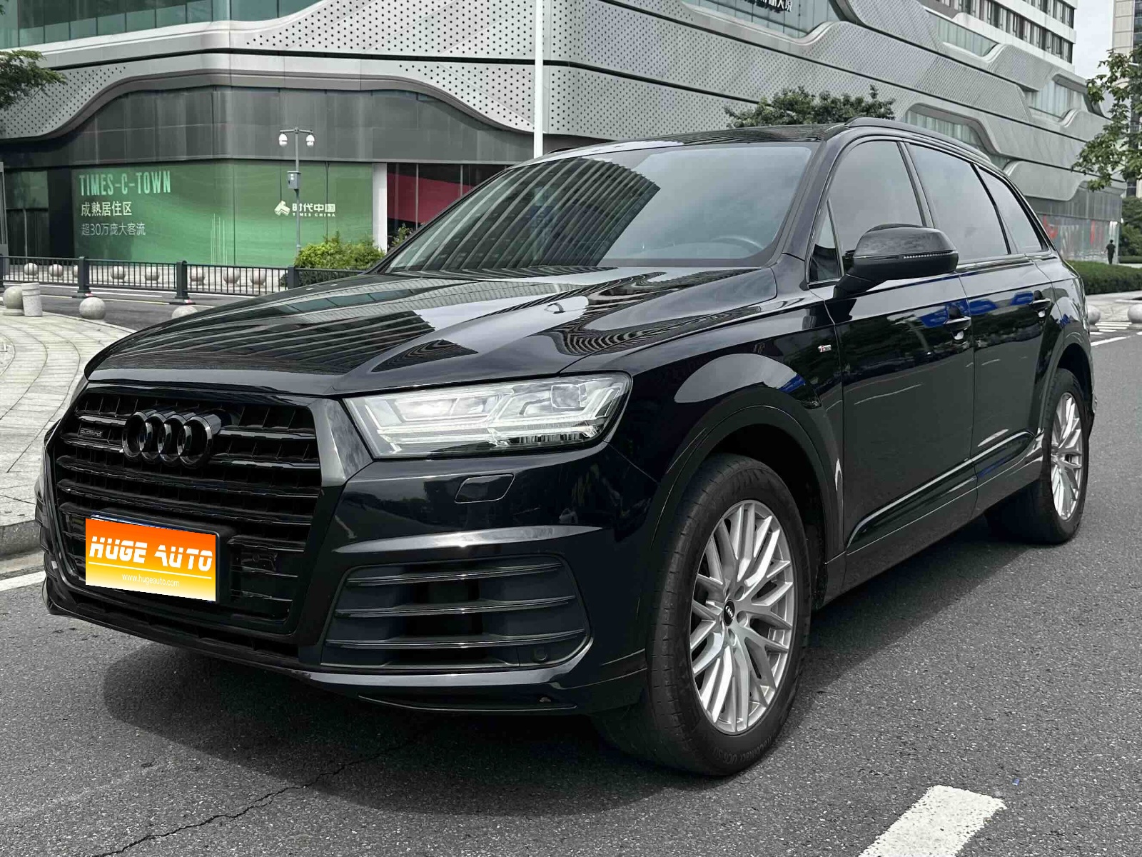 MY2019 Audi Q7 55 TFSI S line Sport Version 