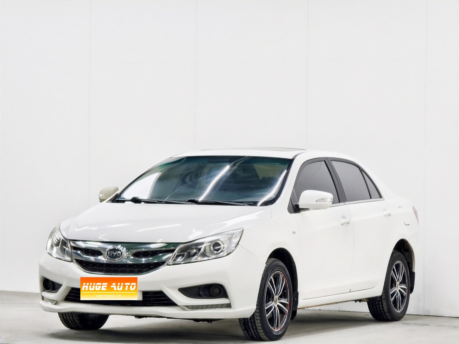 MY2015 Surui 1.5L MT Luxury