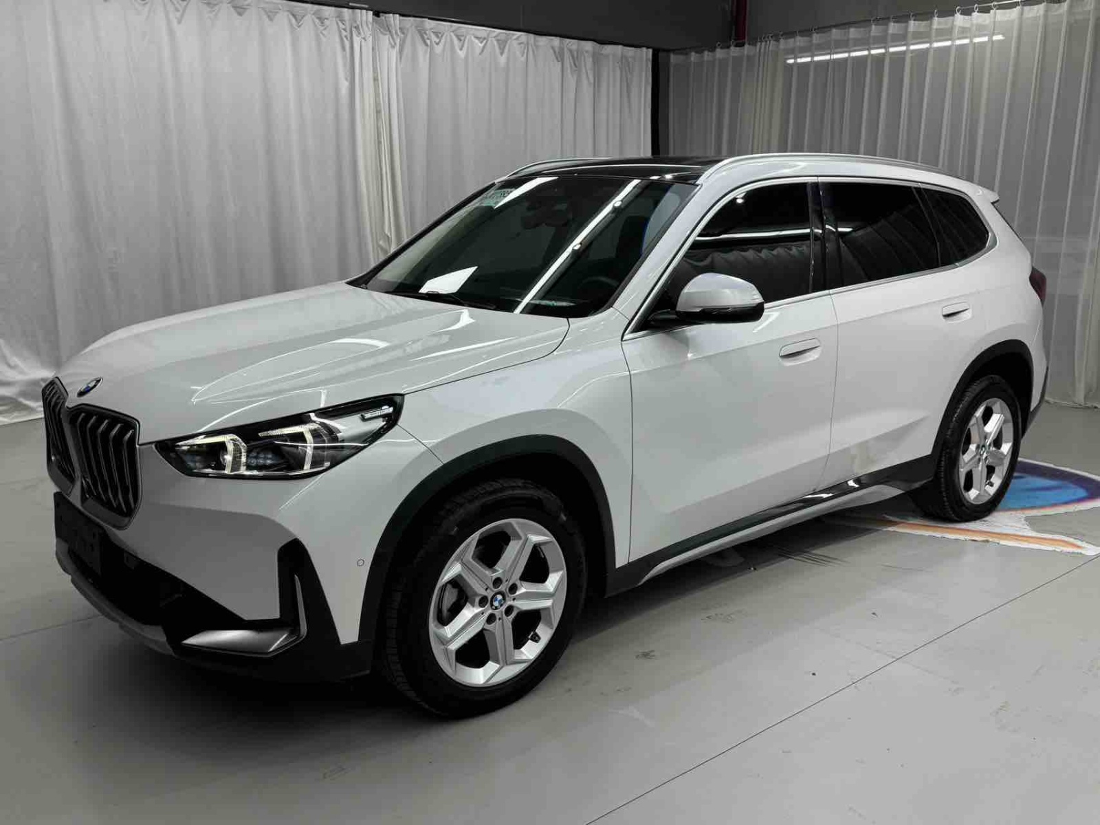 MY2023 BMW X1 sDrive20Li X Design Package