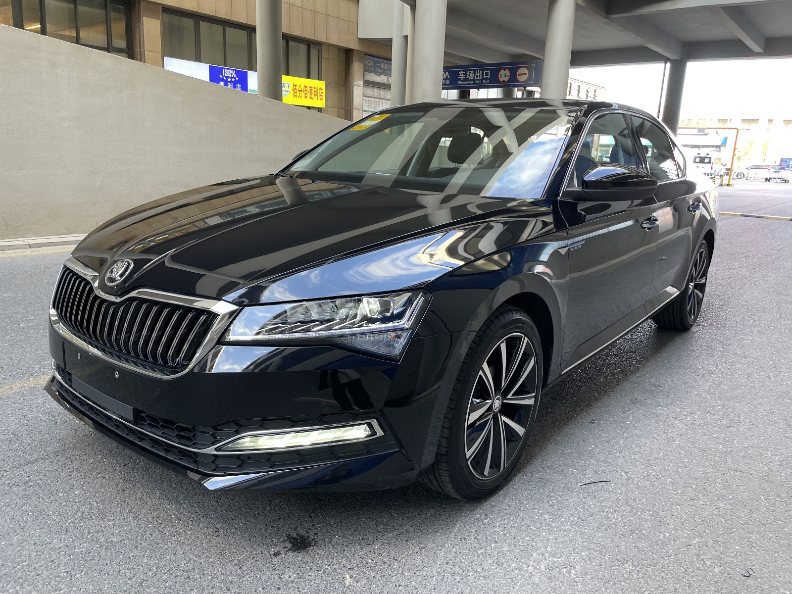 MY2023 Superb Facelift TSI280 DSG Exclusive Version