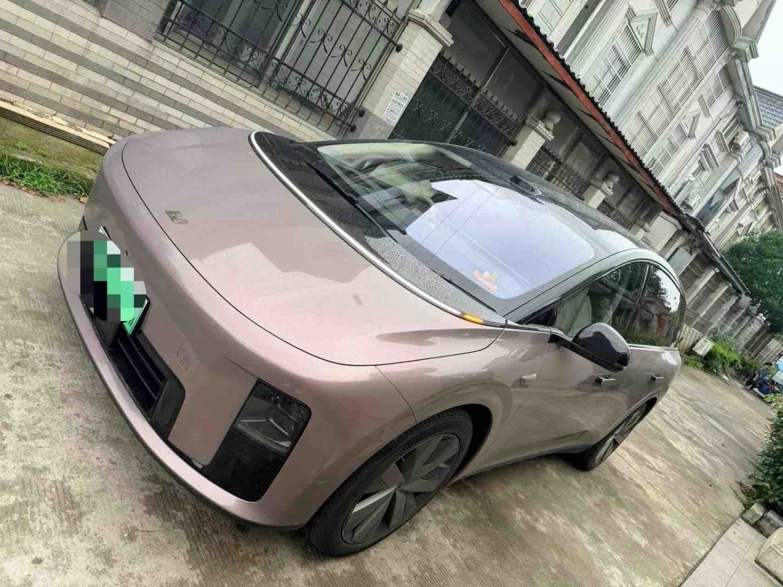 MY2025 Li i8 Standard