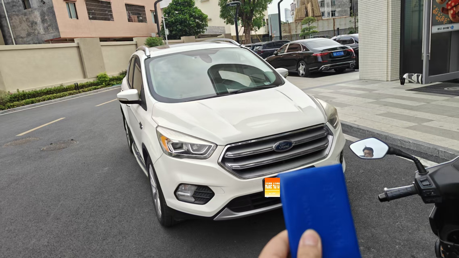 MY2017 Kuga EcoBoost 180 4WD Luxury