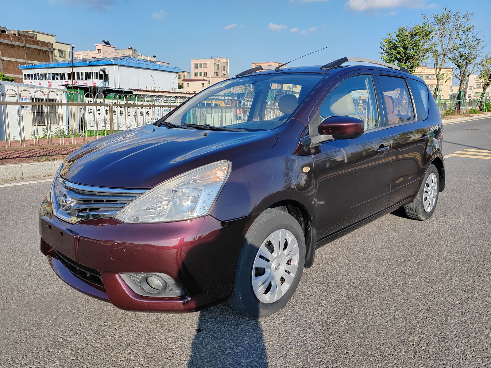 MY2013 Livna 1.6XE CVT Comfort 
