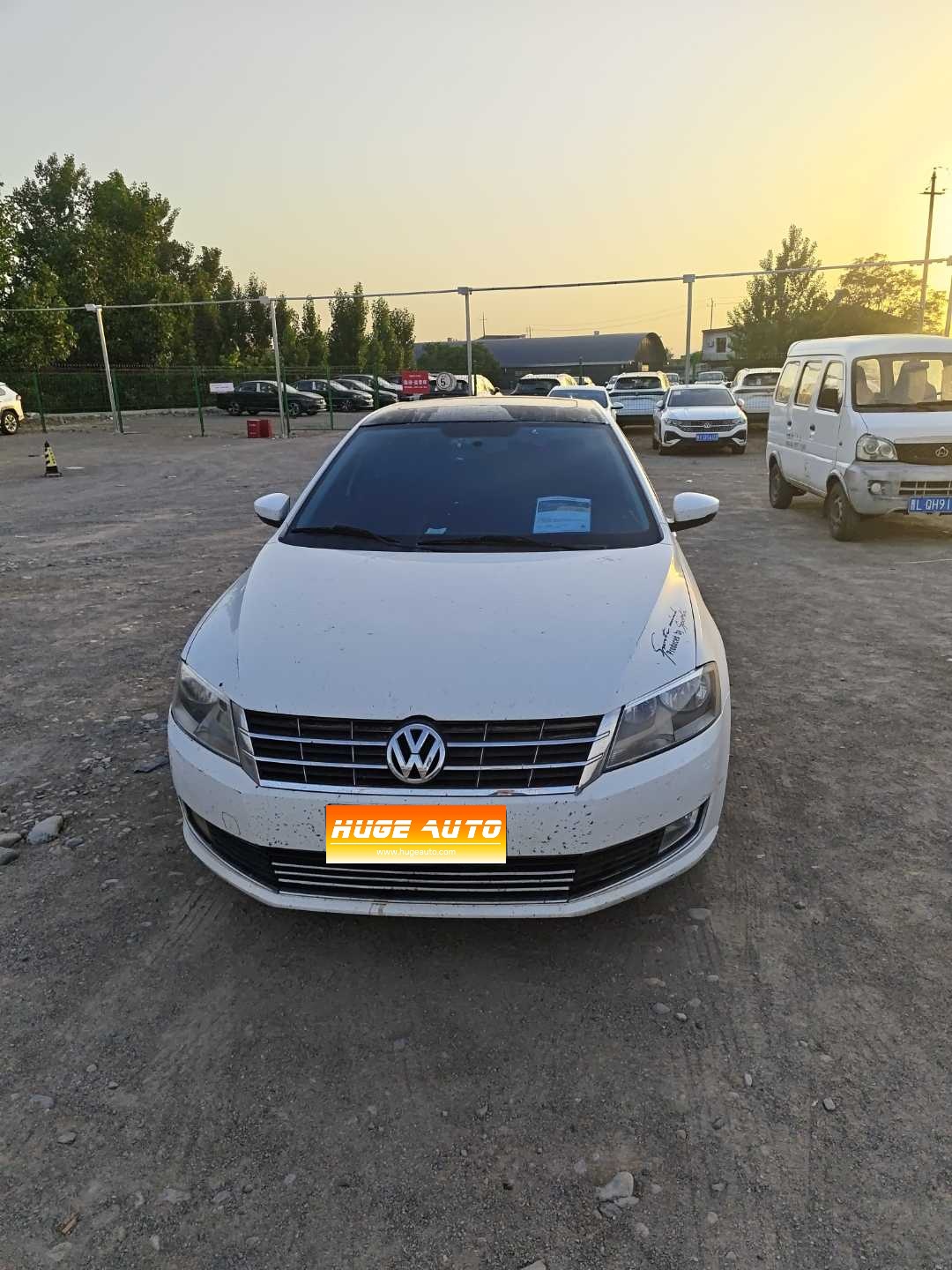 MY2013  Lavida  Facelift  Classic  1.6L  MT  Confort