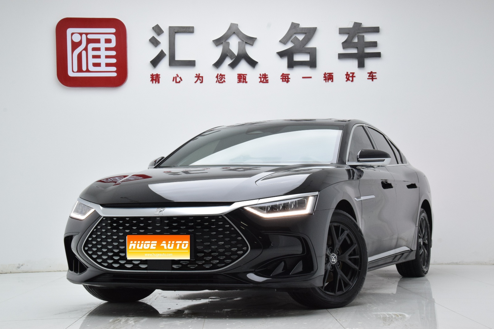 2024款 汉 DM-i 荣耀版 121KM 尊贵型