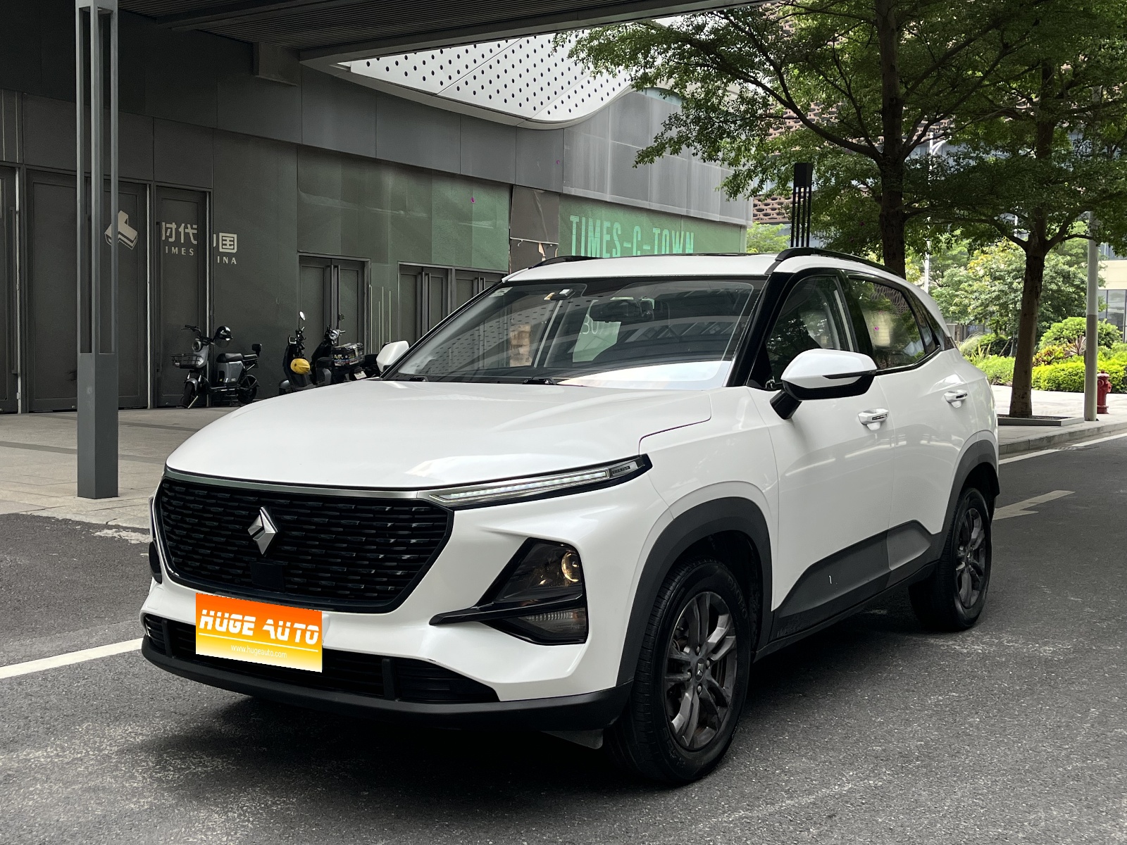 MY2020 Baojun RS-3 1.5L MT 24h On-line Luxury Version 
