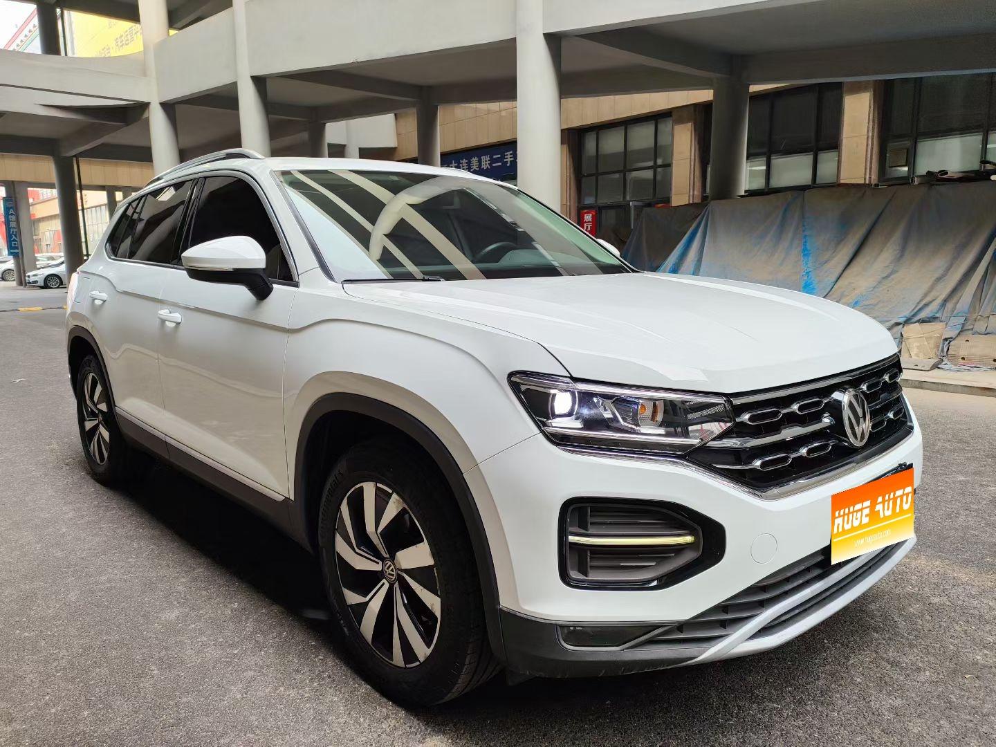 MY2019 Tayron 330TSI 2WD Luxury Version National VI