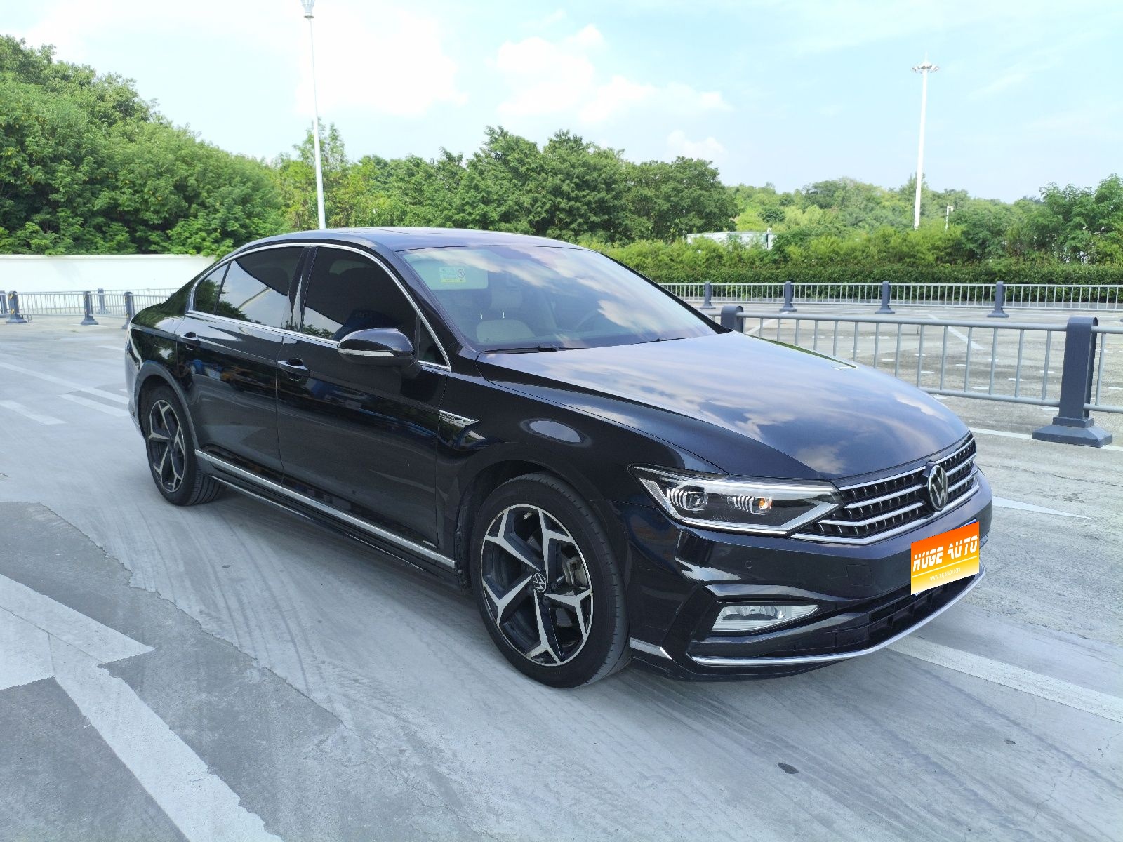 MY2023 Magotan 2 Million units Anniversary 330TSI DSG Luxury Version