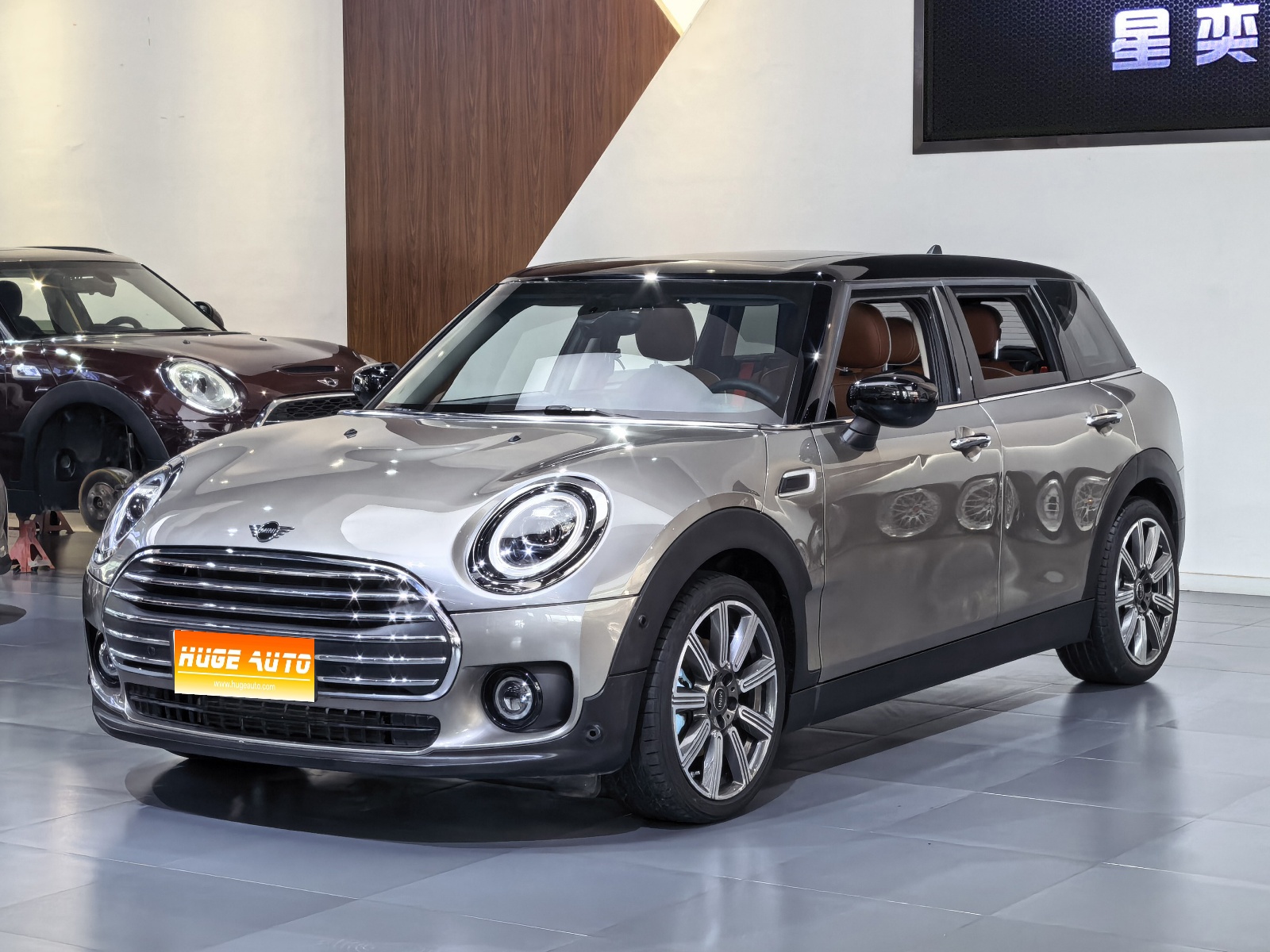 MY2019 MINI CLUBMAN 1.5T COOPER Connoisseur
