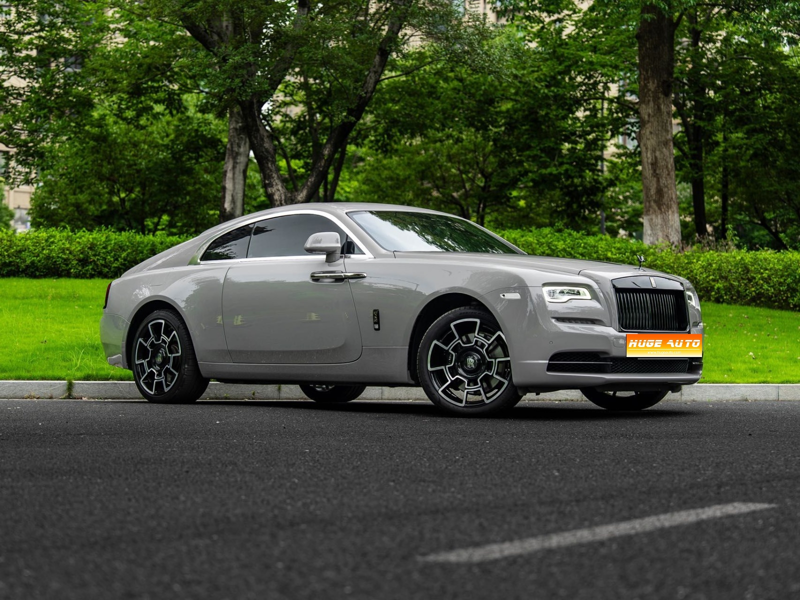 MY2018 Wraith 6.6T Standard Version 