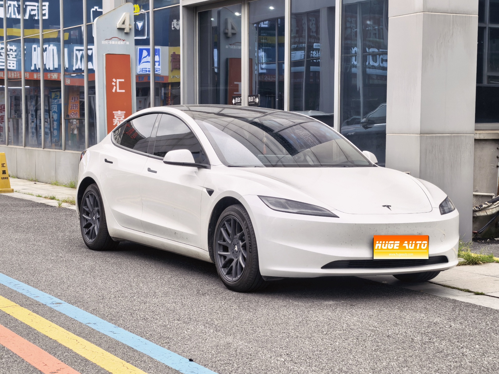 MY2023 Model 3 RWD