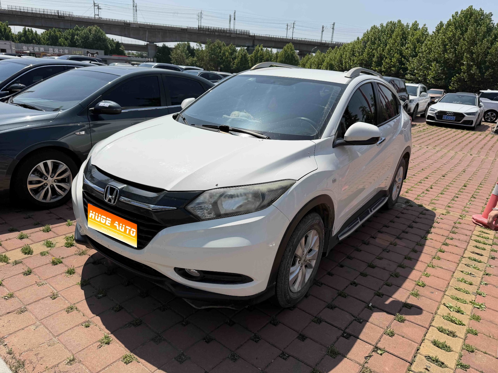 MY2017 Vezel 1.5L CVT 2WD Comfort Version 