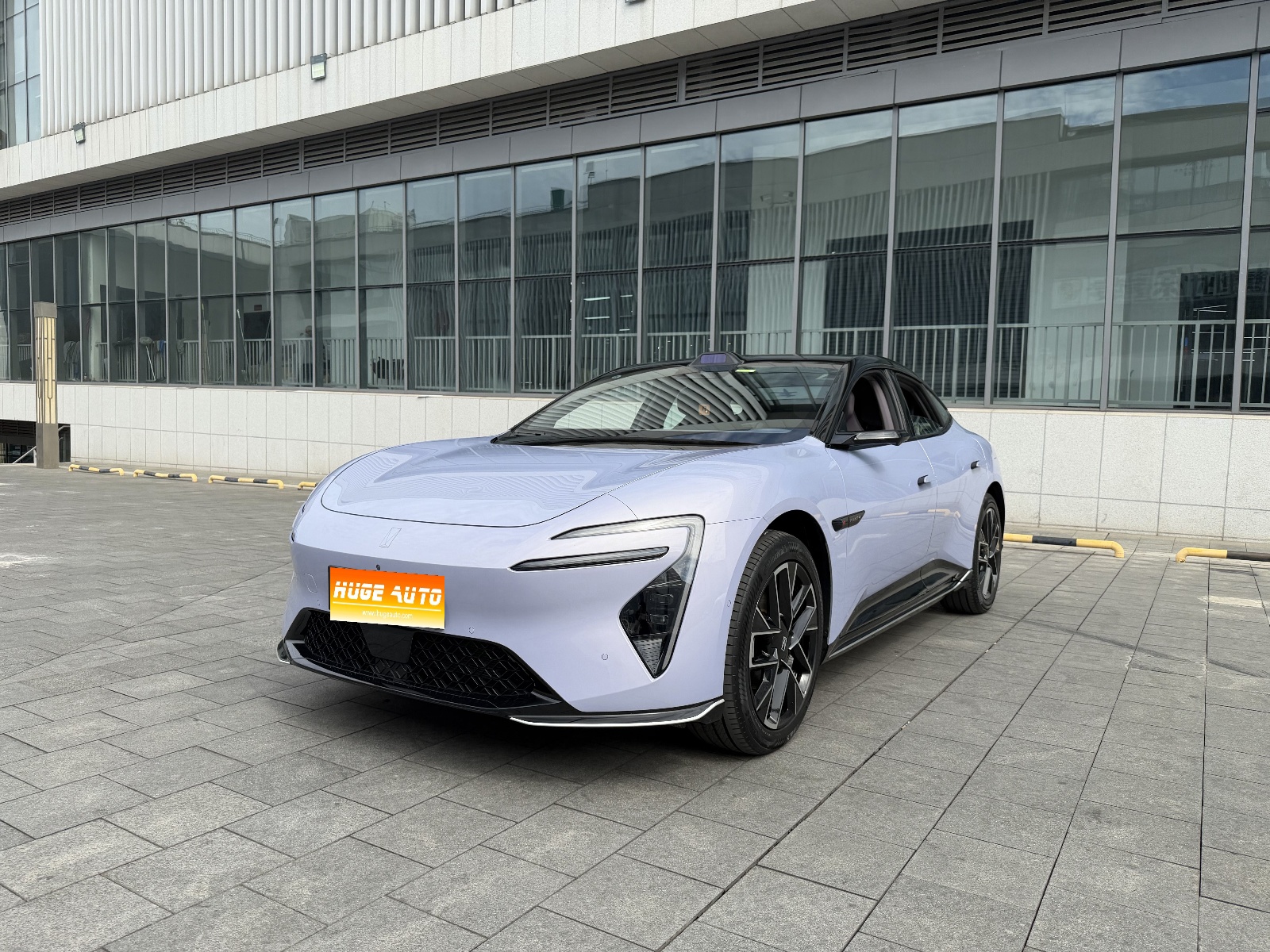 MY2025 AVATR 06 Max REEV